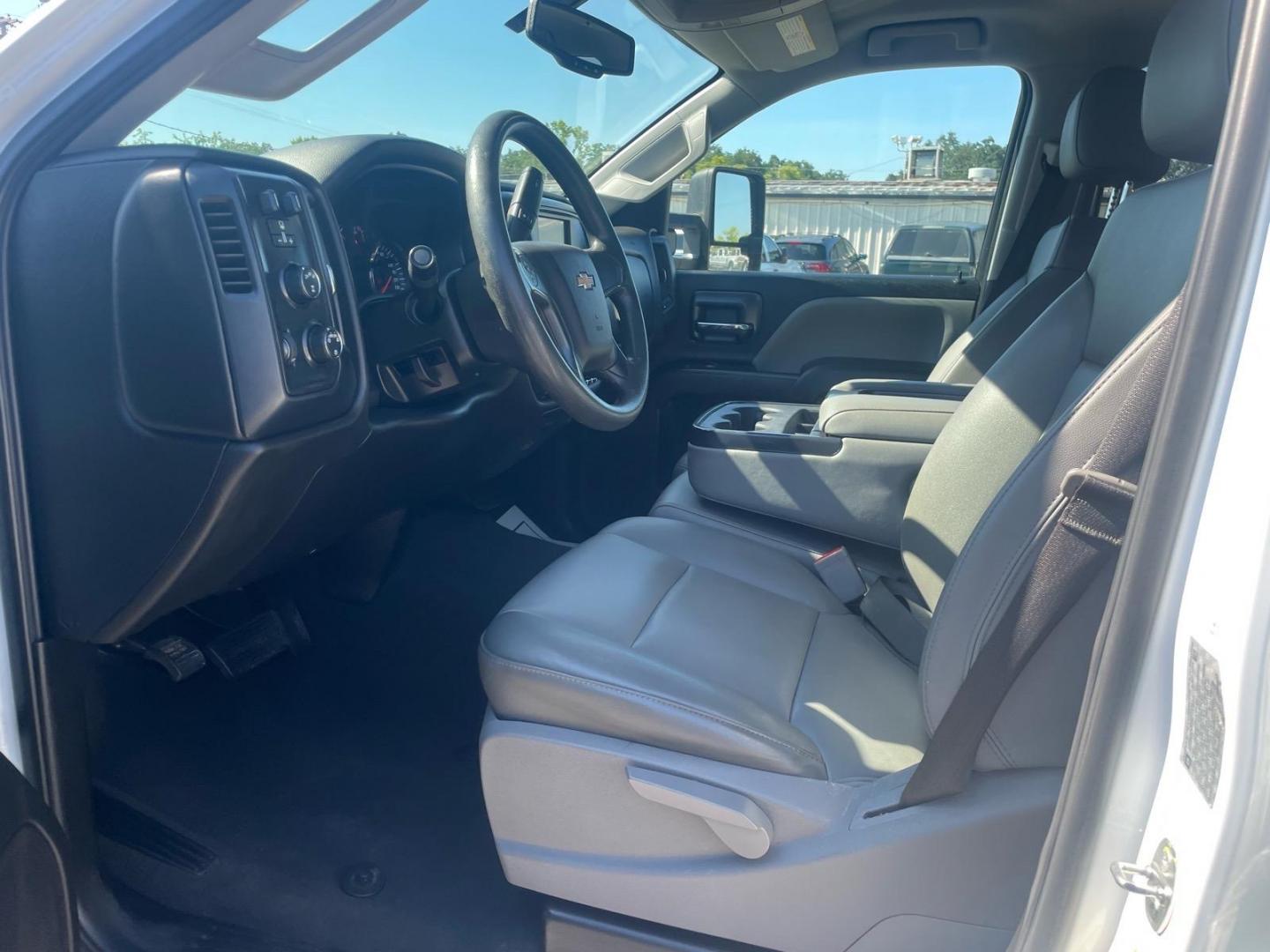 2019 Summit White Chevrolet Silverado 3500HD Work Truck (1GC4KVEY3KF) with an 6.6L Duramax 6.6L Biodiesel Turbo V8 445hp 910ft. lbs. Common Rail Direct Injection engine, Allison 1000 6-Speed Shiftable Automatic transmission, located at 800 Riverside Ave, Roseville, CA, 95678, (916) 773-4549, 38.732265, -121.291039 - DURAMAX DIESEL CREW CAB 4X4 LIFTED CUSTOM WHEELS ALLISON TRANSMISSION - Photo#10