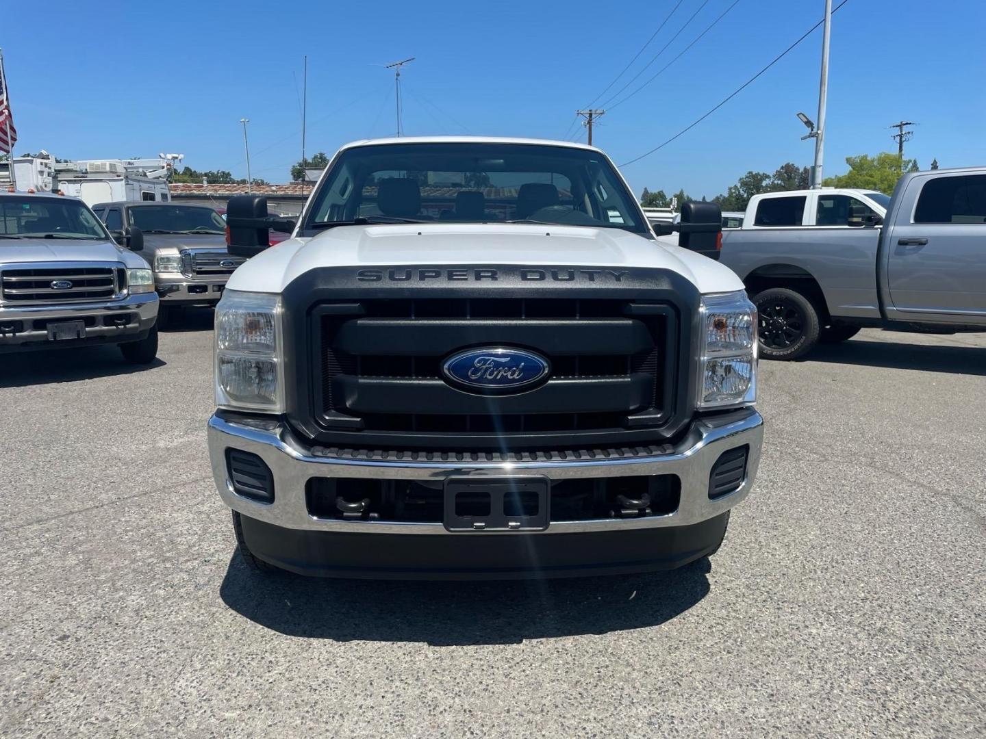 2012 Oxford White Ford F-250 Super Duty XL (1FTBF2B63CE) with an 6.2L 6.2L Flex Fuel V8 385hp 405ft. lbs. Sequential Electronic Fuel Injection engine, 6-Speed Shiftable Automatic transmission, located at 800 Riverside Ave, Roseville, CA, 95678, (916) 773-4549, 38.732265, -121.291039 - 4X4 XL LOW MILES - Photo#7