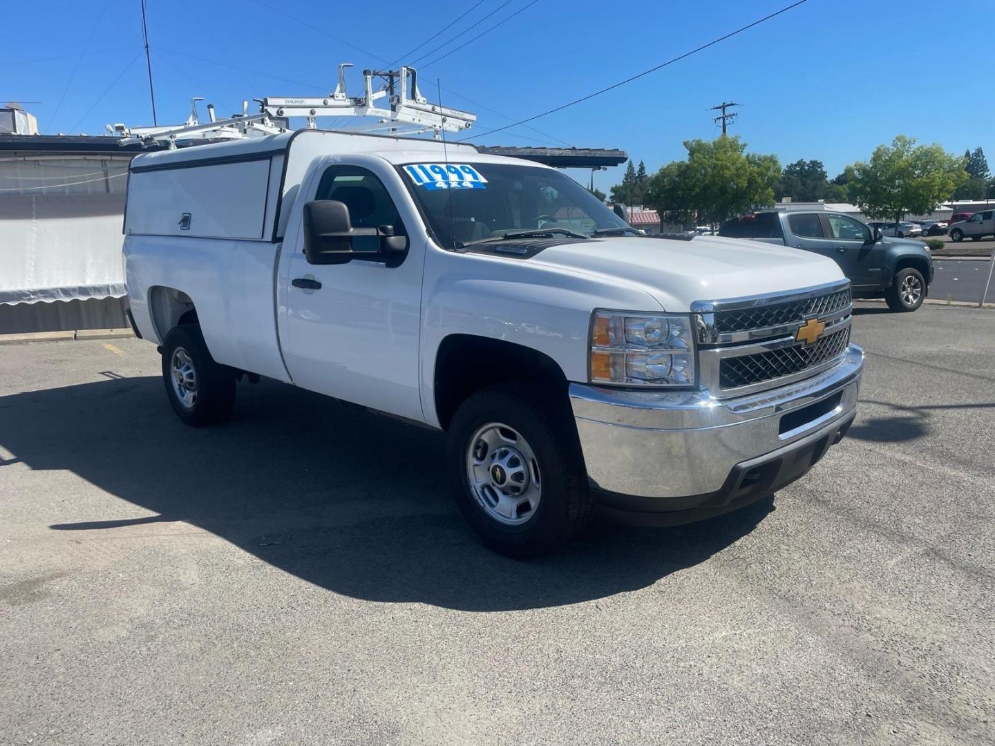 2014 White Chevrolet Silverado 2500HD Work Truck (1GC0KVEG2EF) with an 6.0L Vortec 6.0L Flex Fuel V8 360hp 380ft. lbs. Sequential Electronic Fuel Injection engine, 6-Speed Shiftable Automatic transmission, located at 800 Riverside Ave, Roseville, CA, 95678, (916) 773-4549, 38.732265, -121.291039- Photo#2