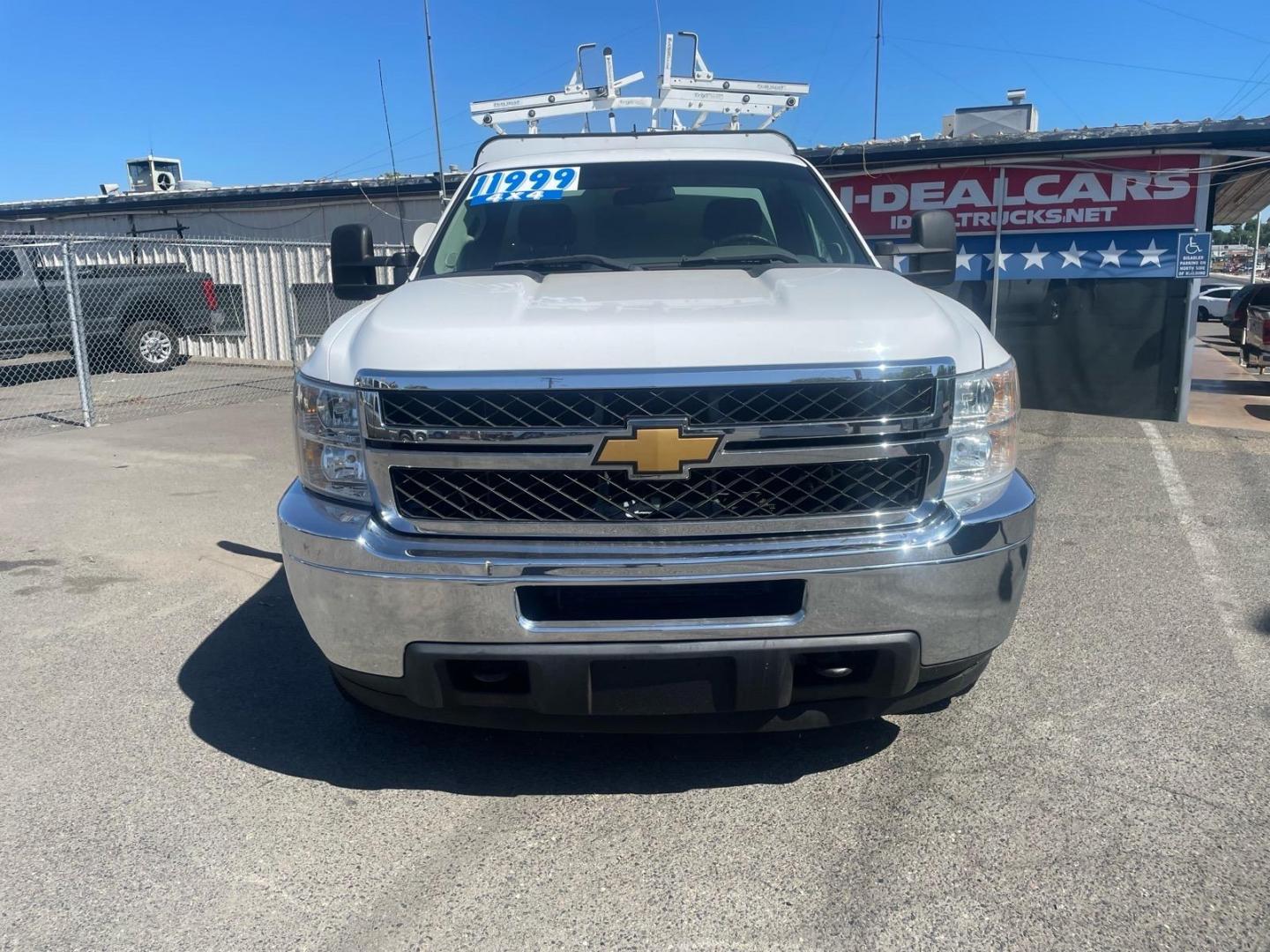 2014 White Chevrolet Silverado 2500HD Work Truck (1GC0KVEG2EF) with an 6.0L Vortec 6.0L Flex Fuel V8 360hp 380ft. lbs. Sequential Electronic Fuel Injection engine, 6-Speed Shiftable Automatic transmission, located at 800 Riverside Ave, Roseville, CA, 95678, (916) 773-4549, 38.732265, -121.291039- Photo#7