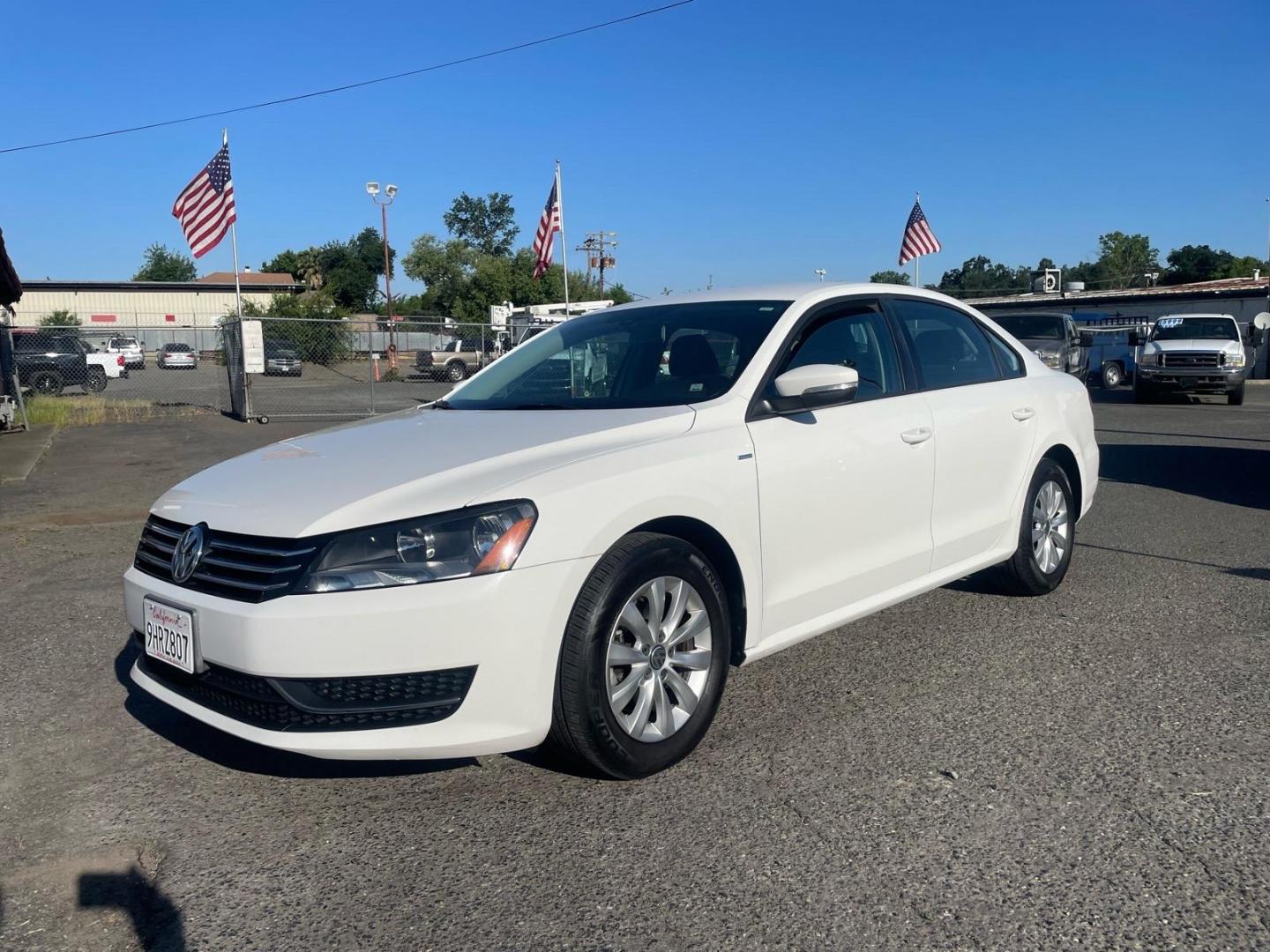 2015 Candy White Volkswagen Passat 1.8T Wolfsburg Edition (1VWAT7A35FC) with an 1.8L 1.8L Turbo I4 170hp 184ft. lbs. Direct Injection engine, 6-Speed Shiftable Automatic transmission, located at 800 Riverside Ave, Roseville, CA, 95678, (916) 773-4549, 38.732265, -121.291039 - Photo#0