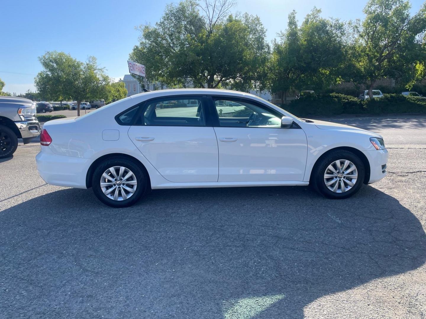 2015 Candy White Volkswagen Passat 1.8T Wolfsburg Edition (1VWAT7A35FC) with an 1.8L 1.8L Turbo I4 170hp 184ft. lbs. Direct Injection engine, 6-Speed Shiftable Automatic transmission, located at 800 Riverside Ave, Roseville, CA, 95678, (916) 773-4549, 38.732265, -121.291039- Photo#5