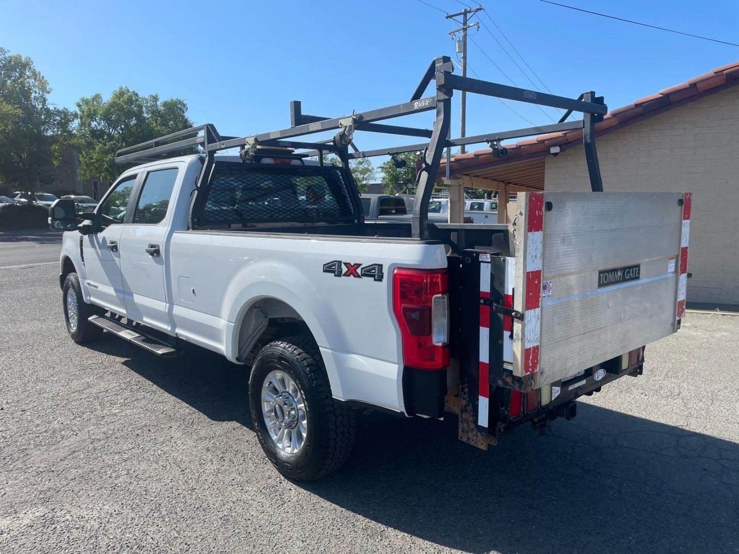 2017 Oxford White Ford F-250 Super Duty XL (1FT7W2BTXHE) with an 6.7L Power Stroke 6.7L Biodiesel Turbo V8 440hp 925ft. lbs. Common Rail Direct Injection engine, 6-Speed Shiftable Automatic transmission, located at 800 Riverside Ave, Roseville, CA, 95678, (916) 773-4549, 38.732265, -121.291039 - Photo#2