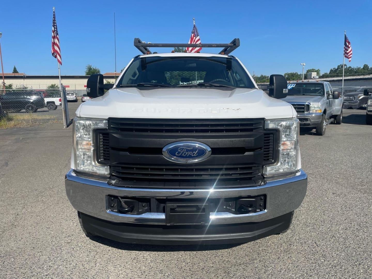 2017 Oxford White Ford F-250 Super Duty XL (1FT7W2BTXHE) with an 6.7L Power Stroke 6.7L Biodiesel Turbo V8 440hp 925ft. lbs. Common Rail Direct Injection engine, 6-Speed Shiftable Automatic transmission, located at 800 Riverside Ave, Roseville, CA, 95678, (916) 773-4549, 38.732265, -121.291039 - Photo#7