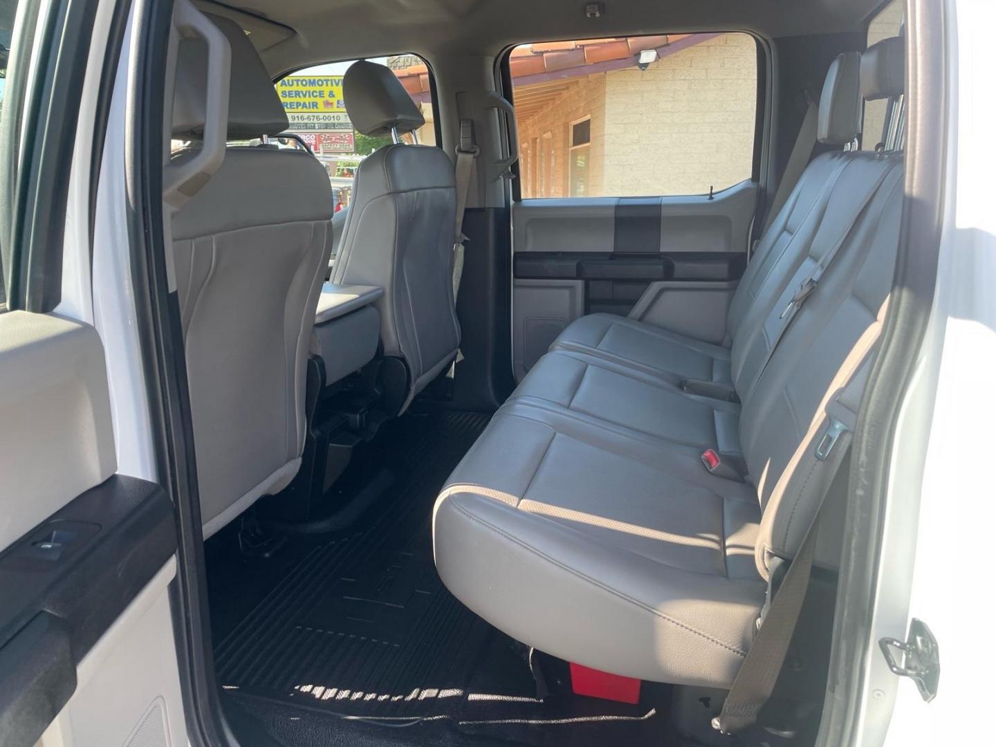 2017 Oxford White Ford F-250 Super Duty XL (1FT7W2BTXHE) with an 6.7L Power Stroke 6.7L Biodiesel Turbo V8 440hp 925ft. lbs. Common Rail Direct Injection engine, 6-Speed Shiftable Automatic transmission, located at 800 Riverside Ave, Roseville, CA, 95678, (916) 773-4549, 38.732265, -121.291039 - Photo#9