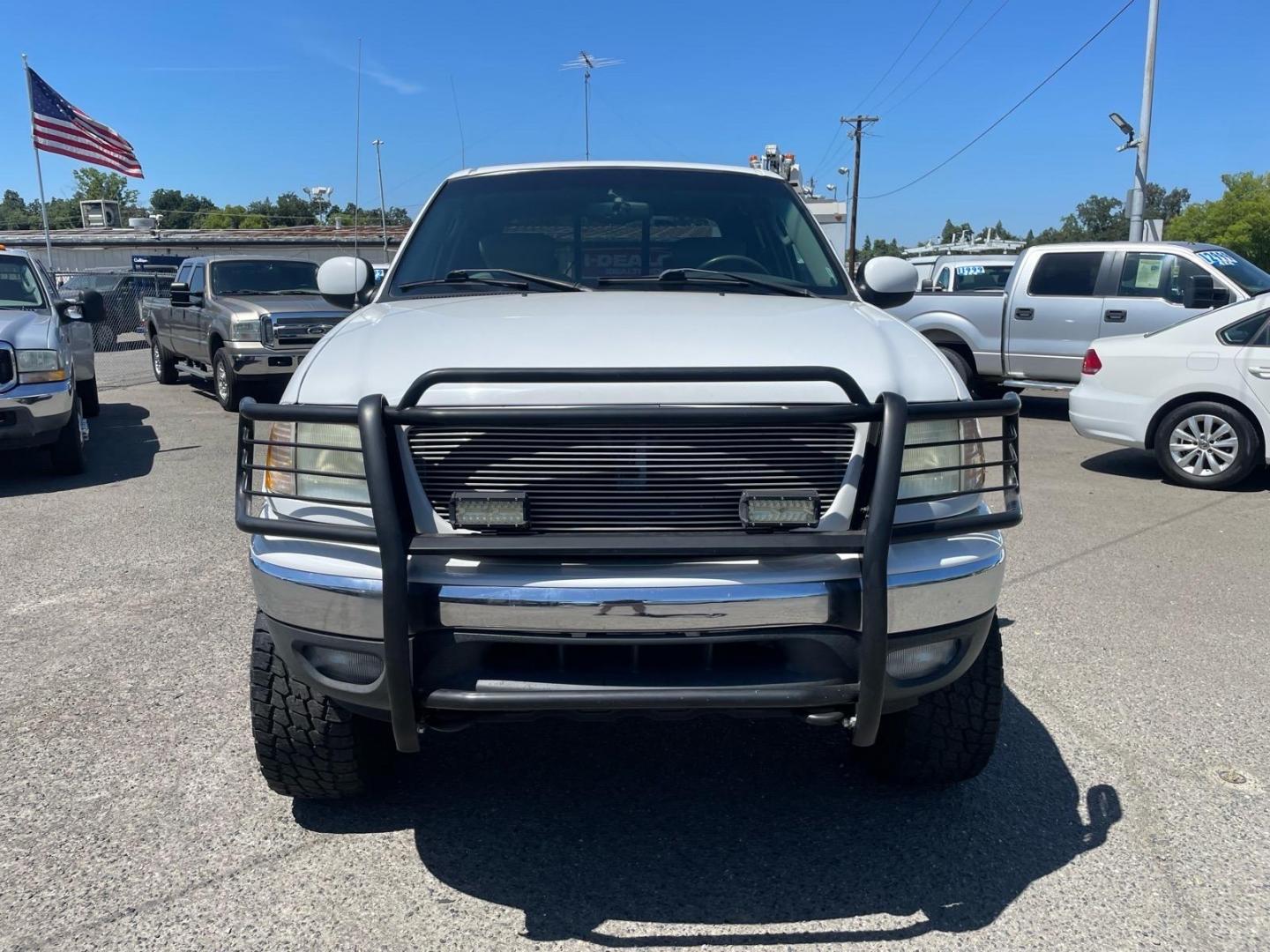 2003 Oxford White Ford F-150 Lariat (1FTRW08L83K) with an Triton 5.4L V8 260hp 350ft. lbs. Other engine, 4-Speed Automatic transmission, located at 800 Riverside Ave, Roseville, CA, 95678, (916) 773-4549, 38.732265, -121.291039 - 4X4 SUPERCREW LARIAT LOW MILES MOON ROOF- Photo#6
