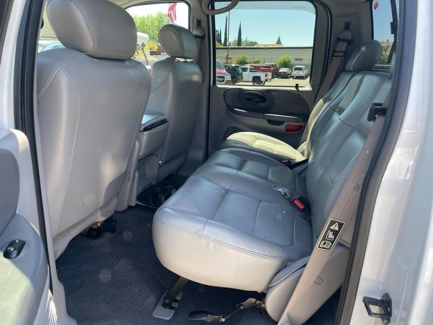 2003 Oxford White Ford F-150 Lariat (1FTRW08L83K) with an Triton 5.4L V8 260hp 350ft. lbs. Other engine, 4-Speed Automatic transmission, located at 800 Riverside Ave, Roseville, CA, 95678, (916) 773-4549, 38.732265, -121.291039 - 4X4 SUPERCREW LARIAT LOW MILES MOON ROOF- Photo#11