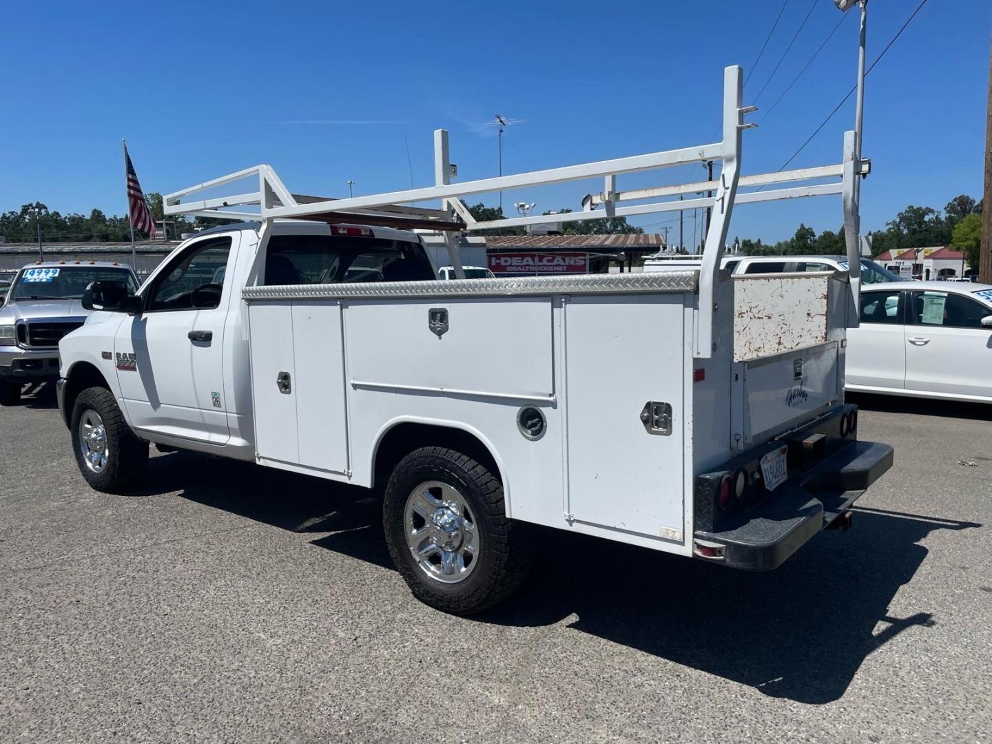 2014 White RAM 3500 Tradesman (3C7WR8AJ2EG) with an HEMI 6.4L V8 370hp 429ft. lbs. Other engine, 6-Speed Shiftable Automatic transmission, located at 800 Riverside Ave, Roseville, CA, 95678, (916) 773-4549, 38.732265, -121.291039 - Photo#2
