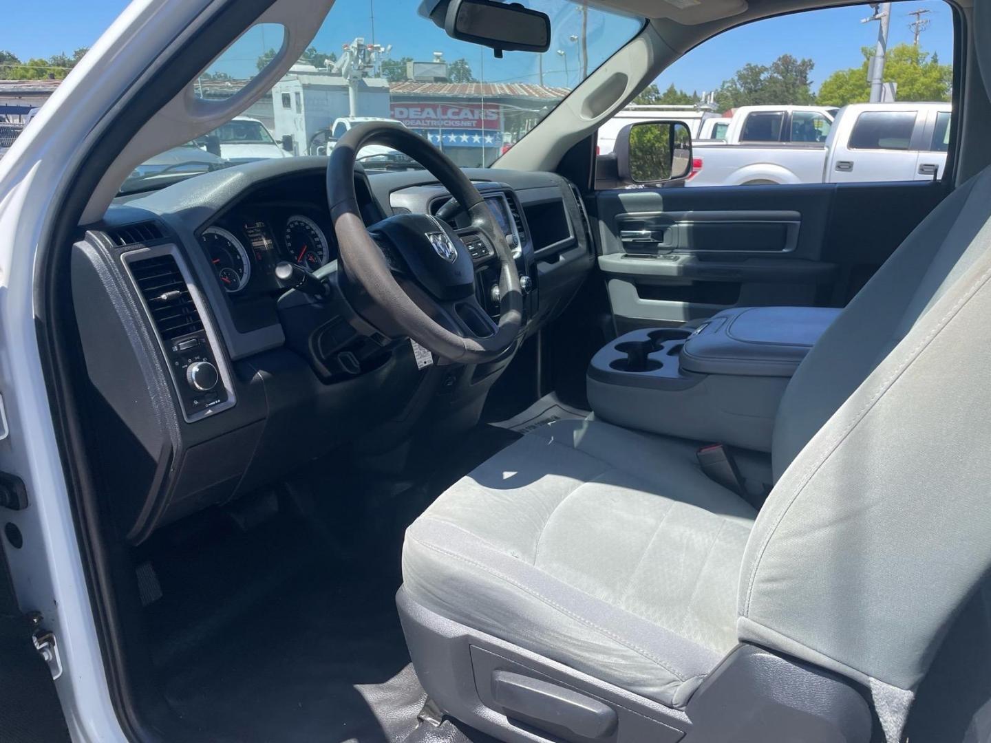 2014 White RAM 3500 Tradesman (3C7WR8AJ2EG) with an HEMI 6.4L V8 370hp 429ft. lbs. Other engine, 6-Speed Shiftable Automatic transmission, located at 800 Riverside Ave, Roseville, CA, 95678, (916) 773-4549, 38.732265, -121.291039 - Photo#8