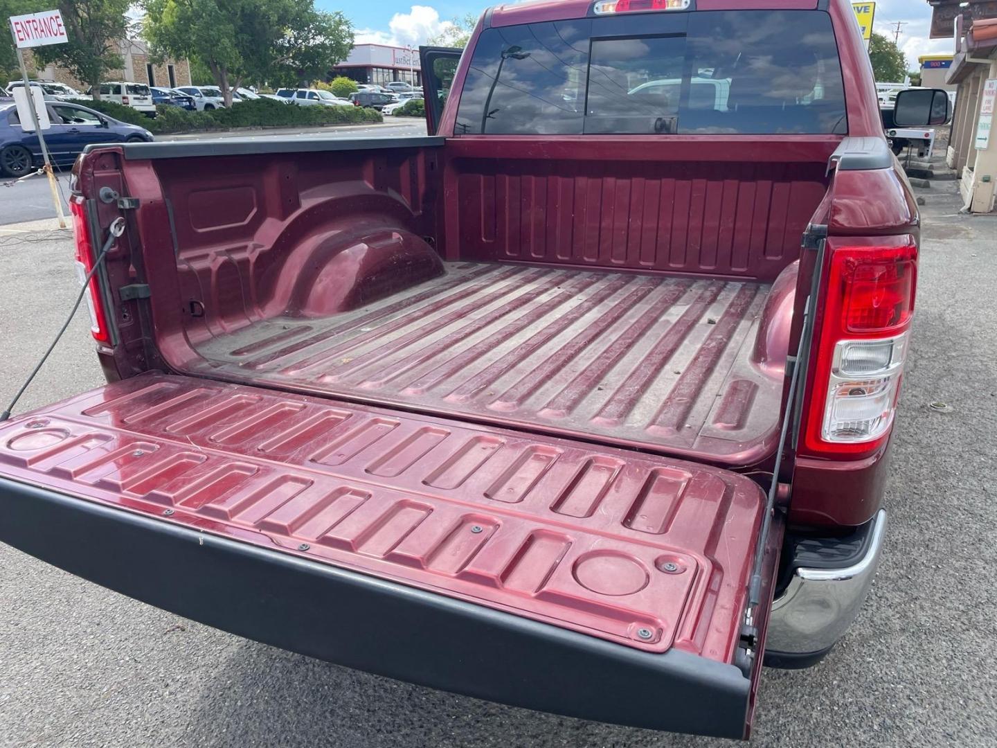 2020 Delmonico Red Pearl Coat RAM 1500 Big Horn (1C6SRFFM0LN) with an 3.0L EcoDiesel 3.0L Biodiesel Turbo V6 260hp 480ft. lbs. Common Rail Direct Injection engine, 8-Speed Shiftable Automatic transmission, located at 800 Riverside Ave, Roseville, CA, 95678, (916) 773-4549, 38.732265, -121.291039 - ECODIESEL CREW CAB 4X4 BIG HORN SERVICE RECORDS CLEAN CARFAX - Photo#9