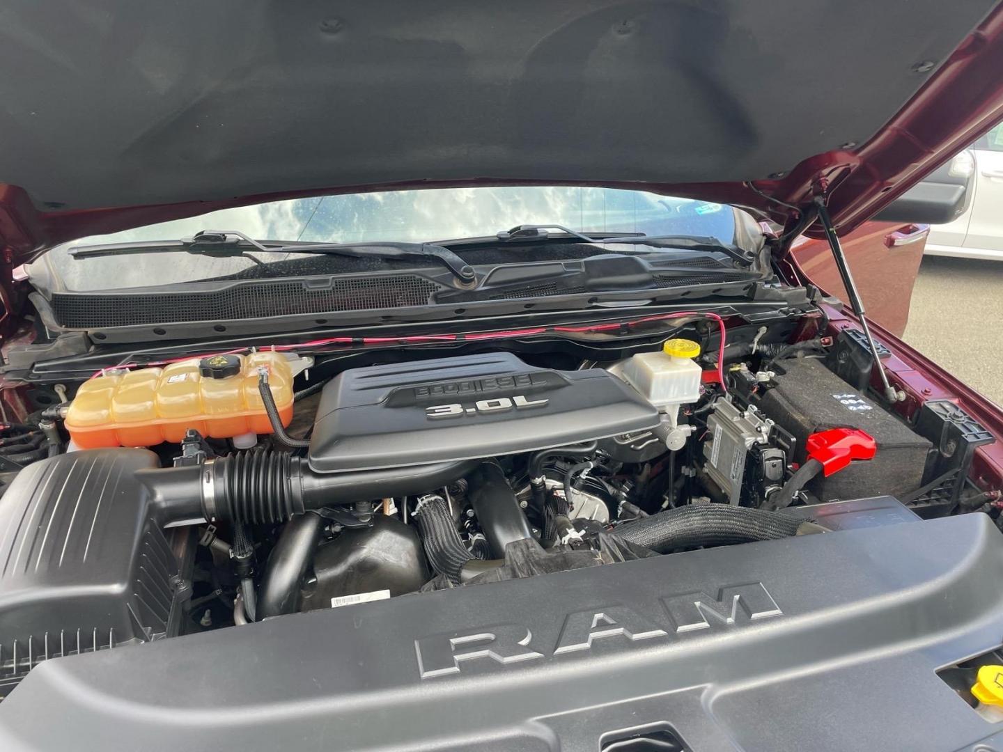 2020 Delmonico Red Pearl Coat RAM 1500 Big Horn (1C6SRFFM0LN) with an 3.0L EcoDiesel 3.0L Biodiesel Turbo V6 260hp 480ft. lbs. Common Rail Direct Injection engine, 8-Speed Shiftable Automatic transmission, located at 800 Riverside Ave, Roseville, CA, 95678, (916) 773-4549, 38.732265, -121.291039 - ECODIESEL CREW CAB 4X4 BIG HORN SERVICE RECORDS CLEAN CARFAX - Photo#14