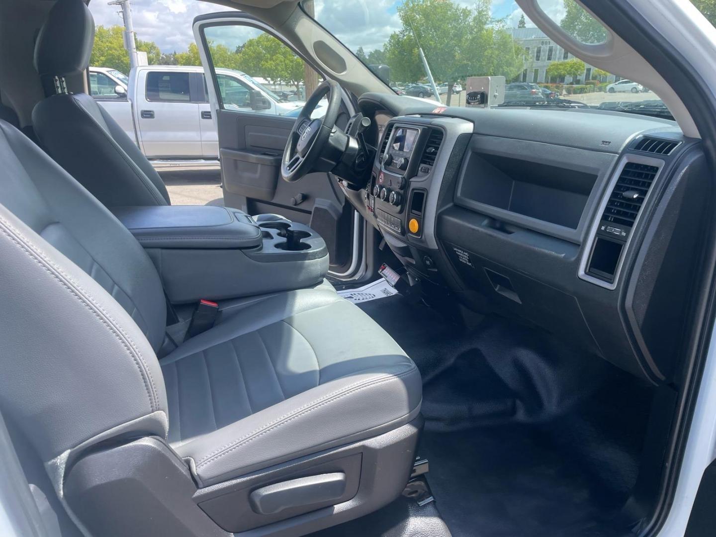2016 White RAM 5500 Tradesman (3C7WRMBL1GG) with an 6.7L 6 Cylinder Other engine, 6-Speed Automatic transmission, located at 800 Riverside Ave, Roseville, CA, 95678, (916) 773-4549, 38.732265, -121.291039 - DIESEL BUCKET TRUCK BOOM TRUCK UTILITY TRUCK CRANE TRUCK CONTRACTOR TRUCK- Photo#11