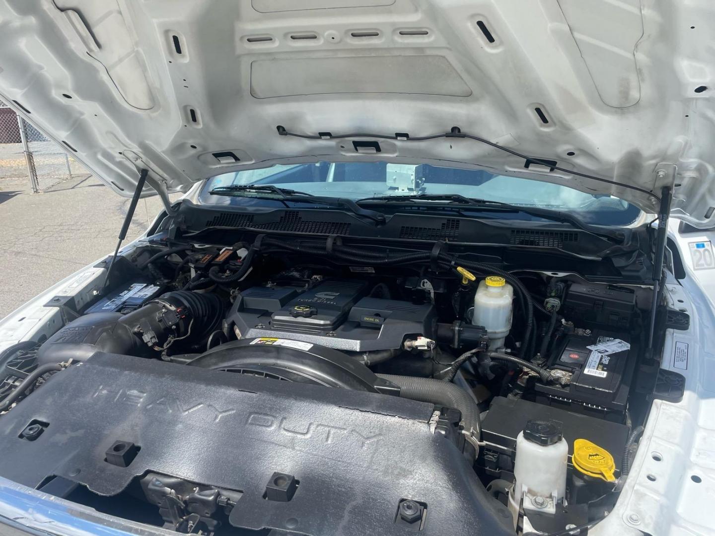 2016 White RAM 5500 Tradesman (3C7WRMBL1GG) with an 6.7L 6 Cylinder Other engine, 6-Speed Automatic transmission, located at 800 Riverside Ave, Roseville, CA, 95678, (916) 773-4549, 38.732265, -121.291039 - DIESEL BUCKET TRUCK BOOM TRUCK UTILITY TRUCK CRANE TRUCK CONTRACTOR TRUCK- Photo#13