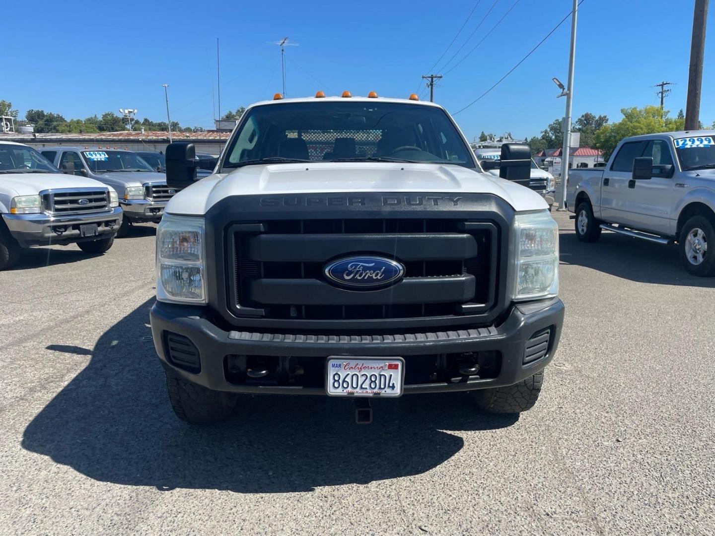 2014 White Ford F-350 Super Duty XL (1FD8W3FTXEE) with an 6.7L Power Stroke 6.7L Biodiesel Turbo V8 300hp 660ft. lbs. Common Rail Direct Injection engine, 6-Speed Shiftable Automatic transmission, located at 800 Riverside Ave, Roseville, CA, 95678, (916) 773-4549, 38.732265, -121.291039- Photo#6