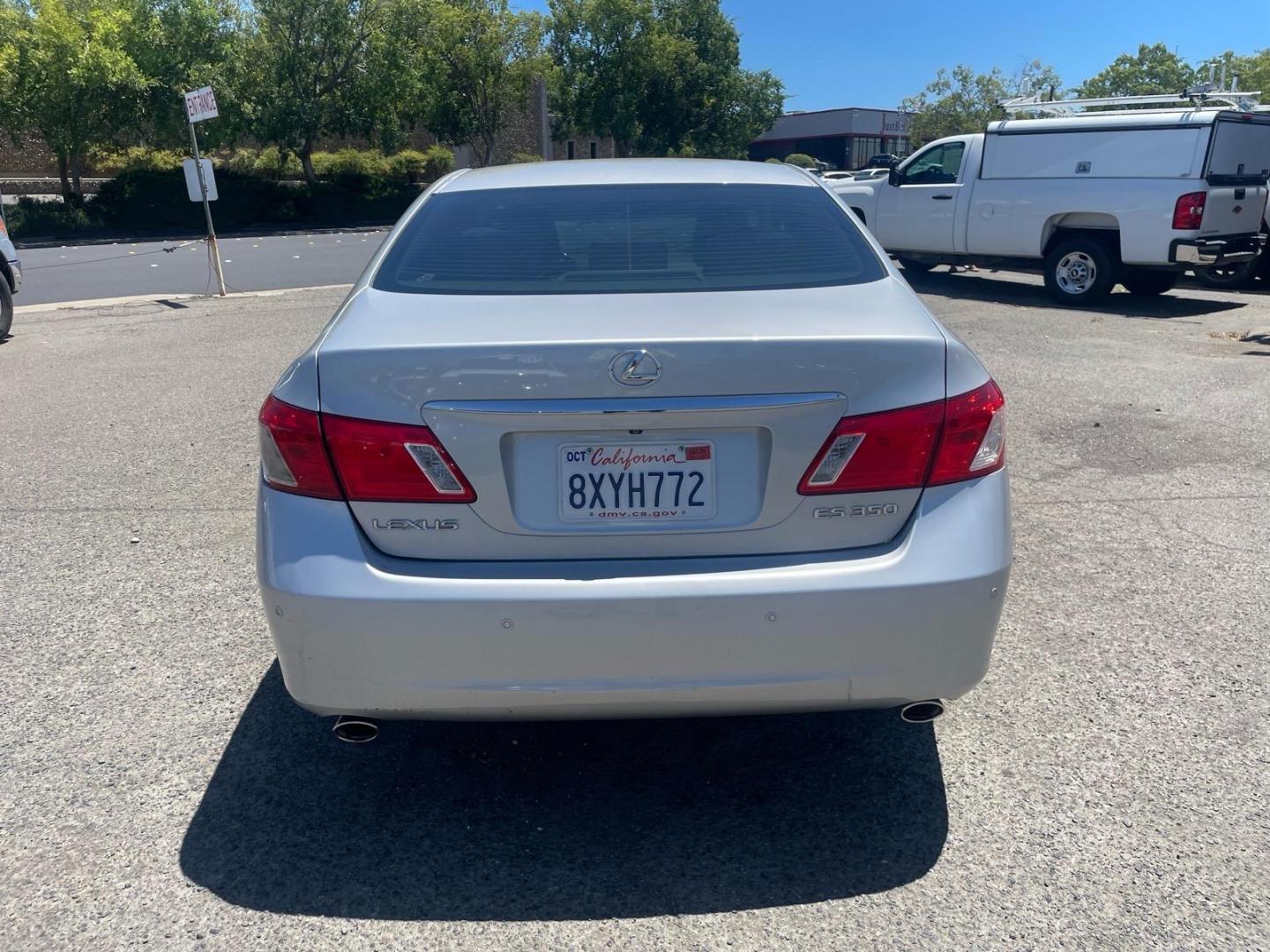 2008 Tungsten Pearl Lexus ES 350 Base (JTHBJ46G682) with an 3.5L 3.5L V6 272hp 254ft. lbs. Other engine, 6-Speed Automatic w/Sequential Shift Mode transmission, located at 800 Riverside Ave, Roseville, CA, 95678, (916) 773-4549, 38.732265, -121.291039- Photo#3