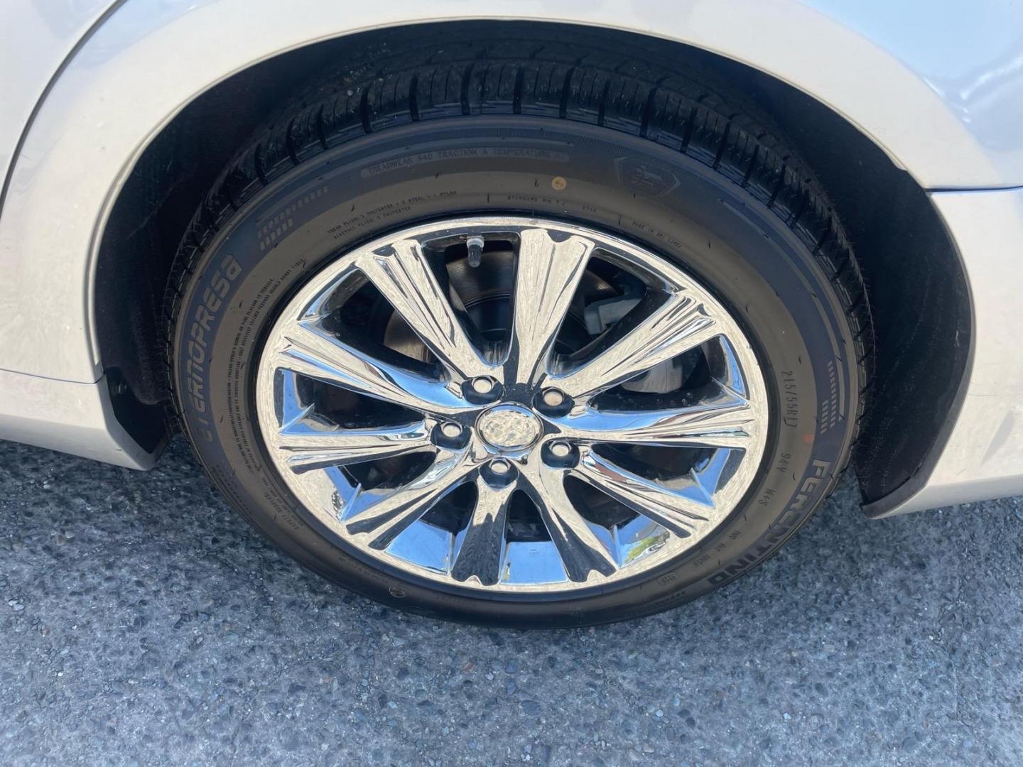 2008 Tungsten Pearl Lexus ES 350 Base (JTHBJ46G682) with an 3.5L 3.5L V6 272hp 254ft. lbs. Other engine, 6-Speed Automatic w/Sequential Shift Mode transmission, located at 800 Riverside Ave, Roseville, CA, 95678, (916) 773-4549, 38.732265, -121.291039- Photo#10