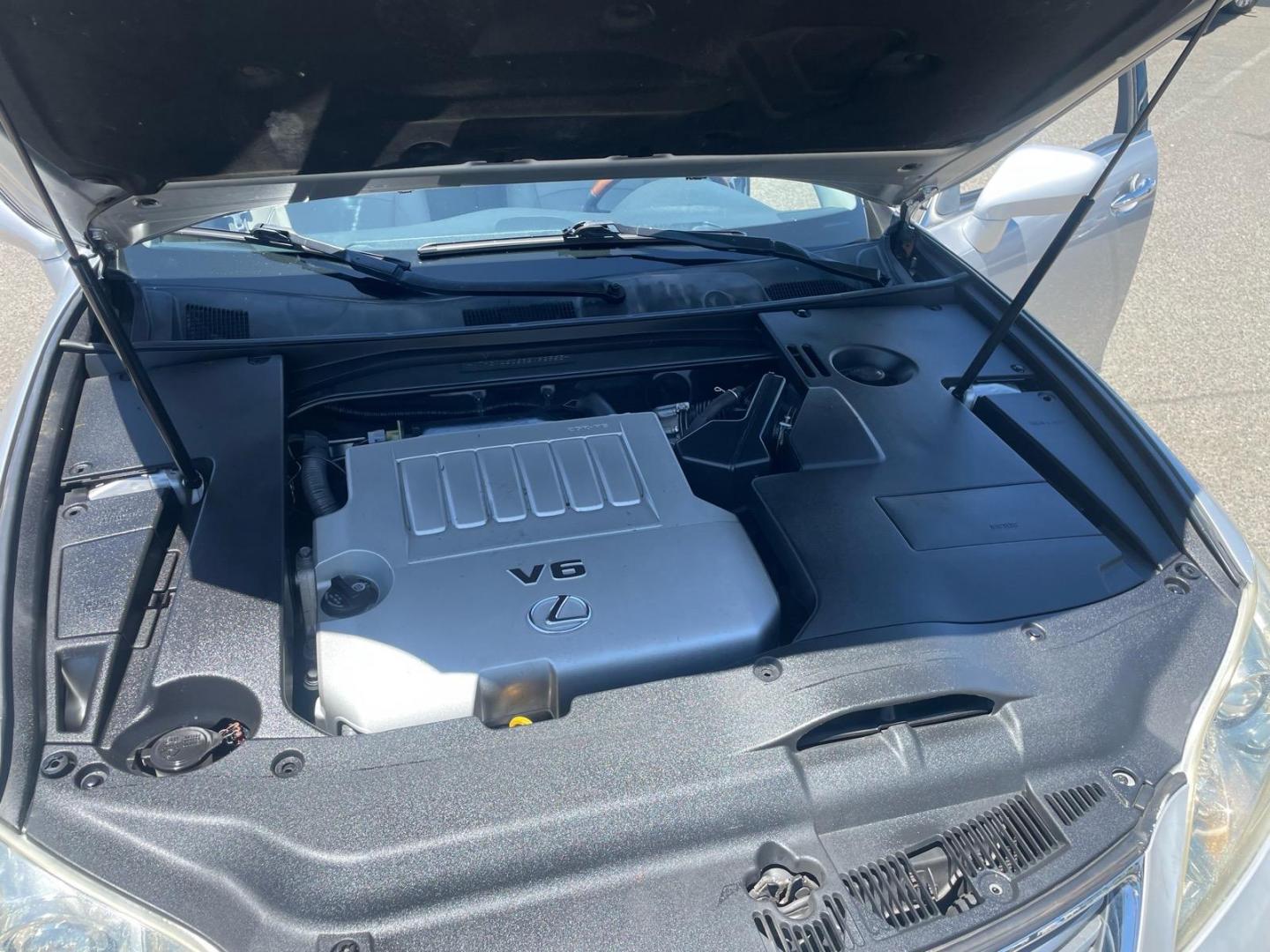 2008 Tungsten Pearl Lexus ES 350 Base (JTHBJ46G682) with an 3.5L 3.5L V6 272hp 254ft. lbs. Other engine, 6-Speed Automatic w/Sequential Shift Mode transmission, located at 800 Riverside Ave, Roseville, CA, 95678, (916) 773-4549, 38.732265, -121.291039- Photo#12