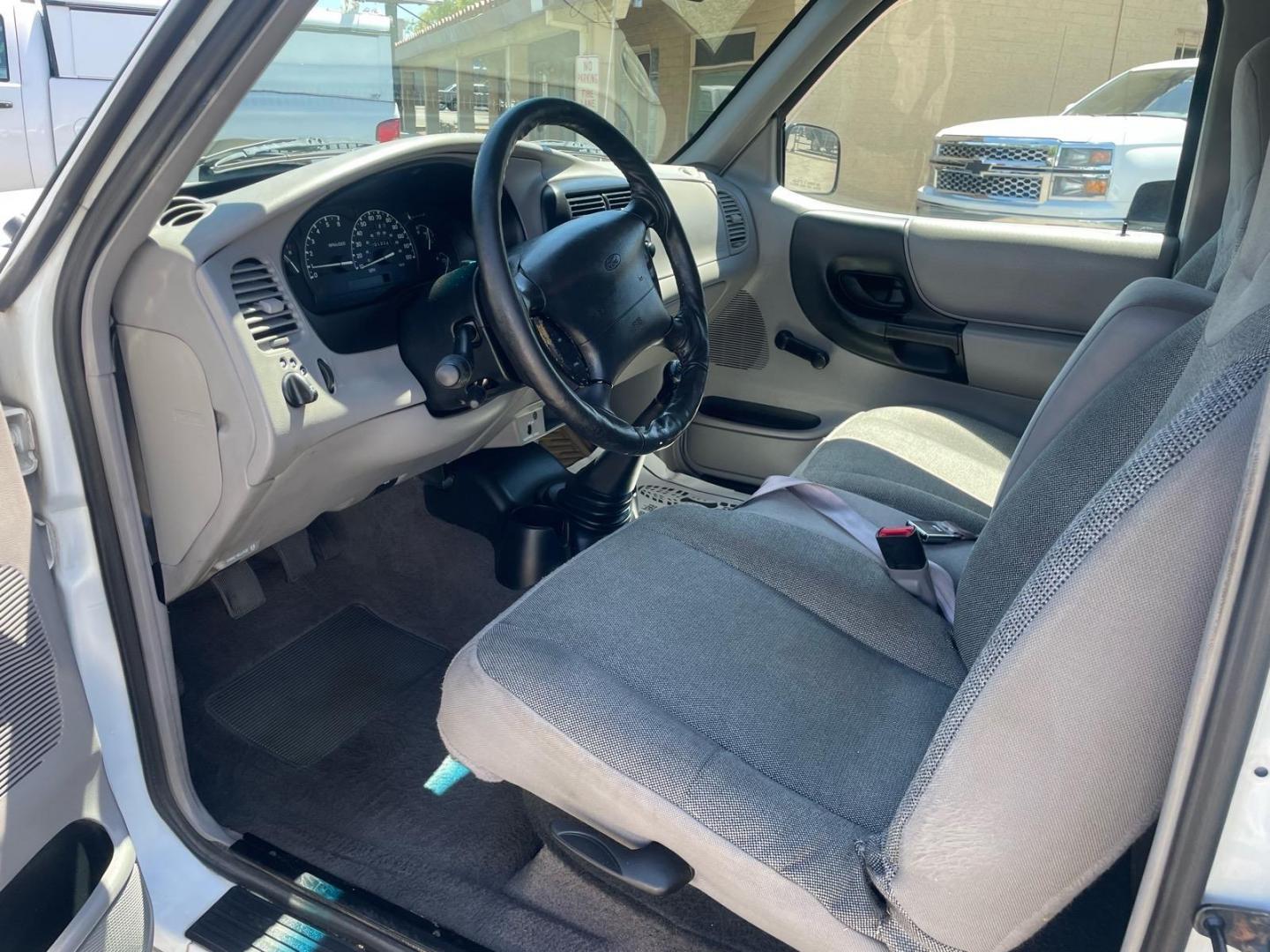 2000 Oxford White Clearcoat Ford Ranger XLT (1FTZR15V0YT) with an 3.0L V6 150hp 190ft. lbs. Other engine, 5-Speed Manual transmission, located at 800 Riverside Ave, Roseville, CA, 95678, (916) 773-4549, 38.732265, -121.291039- Photo#8