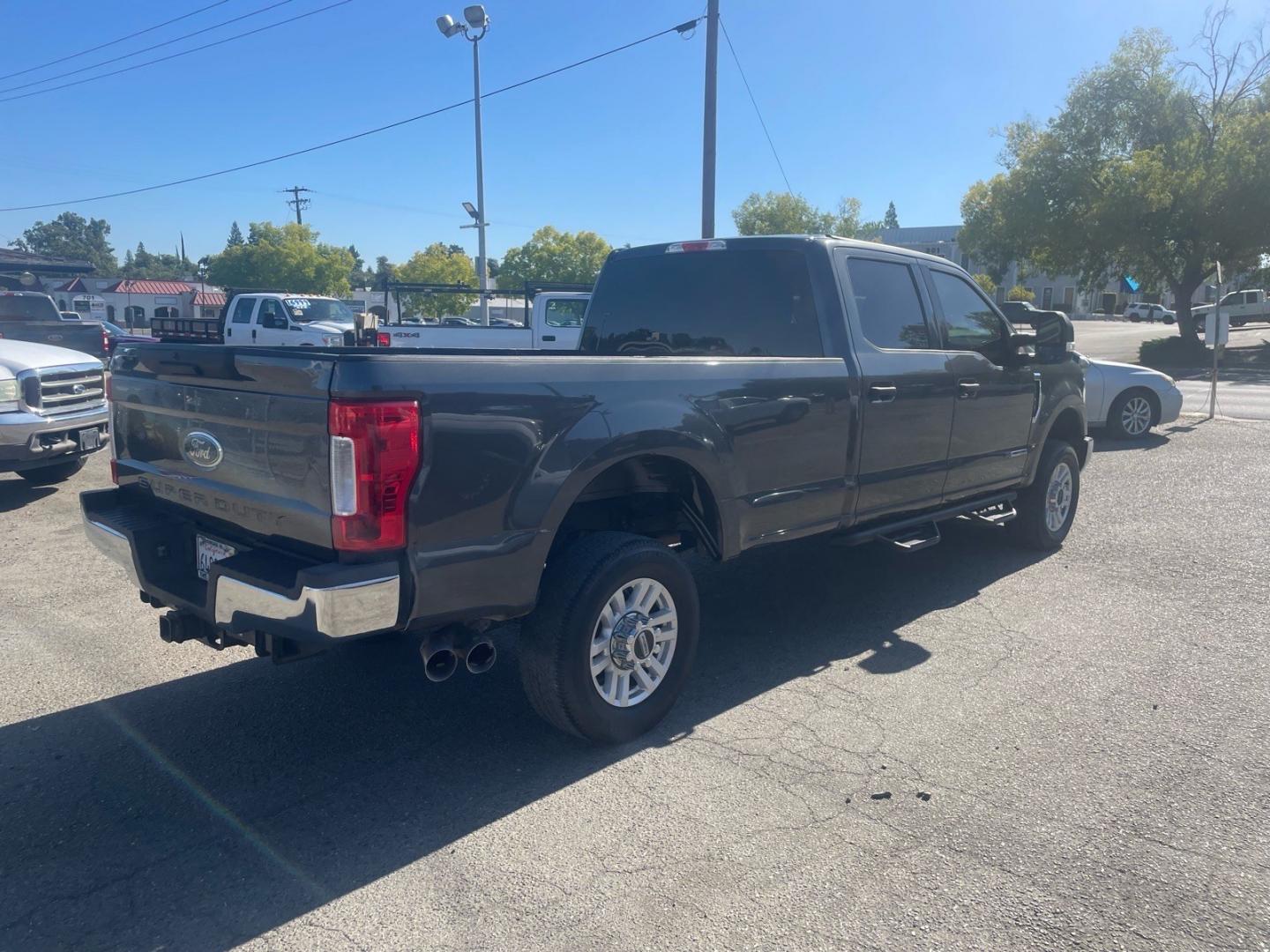 2018 Stone Gray Ford F-350 Super Duty XLT (1FT8W3BT0JE) with an 6.7L Power Stroke 6.7L Biodiesel Turbo V8 450hp 935ft. lbs. Common Rail Direct Injection engine, 6-Speed Shiftable Automatic transmission, located at 800 Riverside Ave, Roseville, CA, 95678, (916) 773-4549, 38.732265, -121.291039- Photo#3
