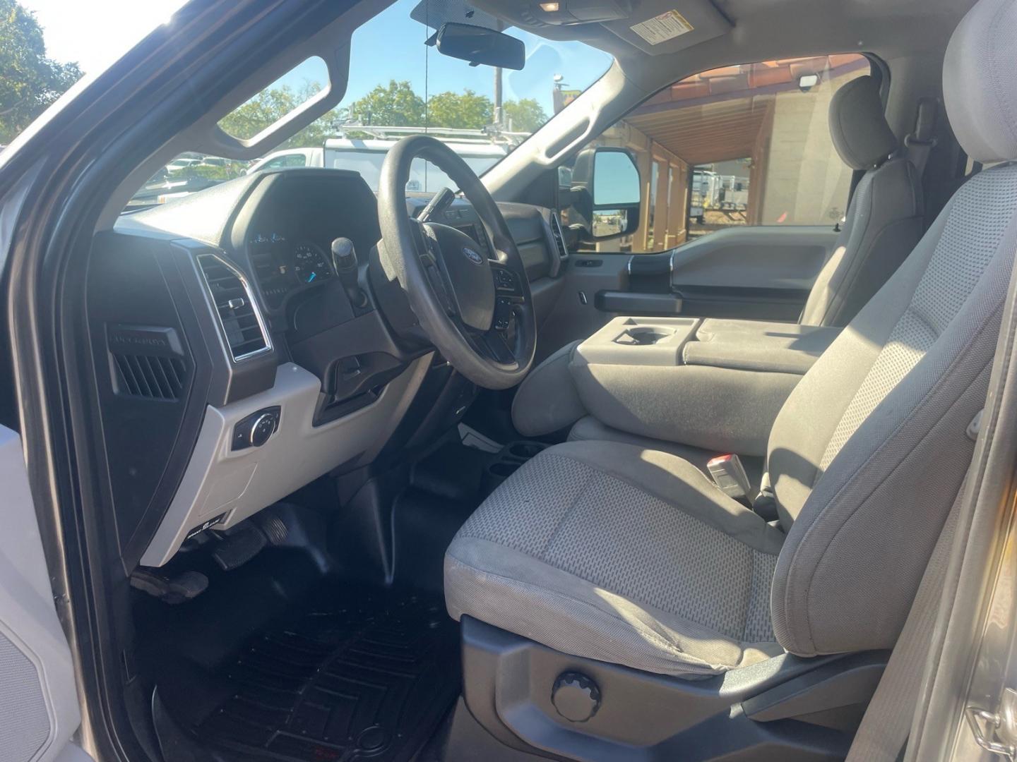 2018 Stone Gray Ford F-350 Super Duty XLT (1FT8W3BT0JE) with an 6.7L Power Stroke 6.7L Biodiesel Turbo V8 450hp 935ft. lbs. Common Rail Direct Injection engine, 6-Speed Shiftable Automatic transmission, located at 800 Riverside Ave, Roseville, CA, 95678, (916) 773-4549, 38.732265, -121.291039- Photo#9