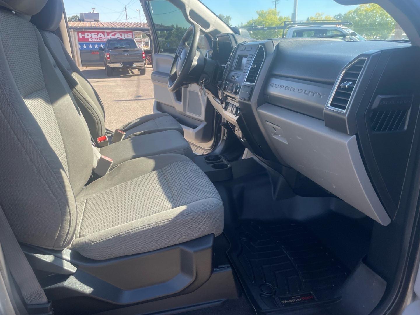2018 Stone Gray Ford F-350 Super Duty XLT (1FT8W3BT0JE) with an 6.7L Power Stroke 6.7L Biodiesel Turbo V8 450hp 935ft. lbs. Common Rail Direct Injection engine, 6-Speed Shiftable Automatic transmission, located at 800 Riverside Ave, Roseville, CA, 95678, (916) 773-4549, 38.732265, -121.291039- Photo#12