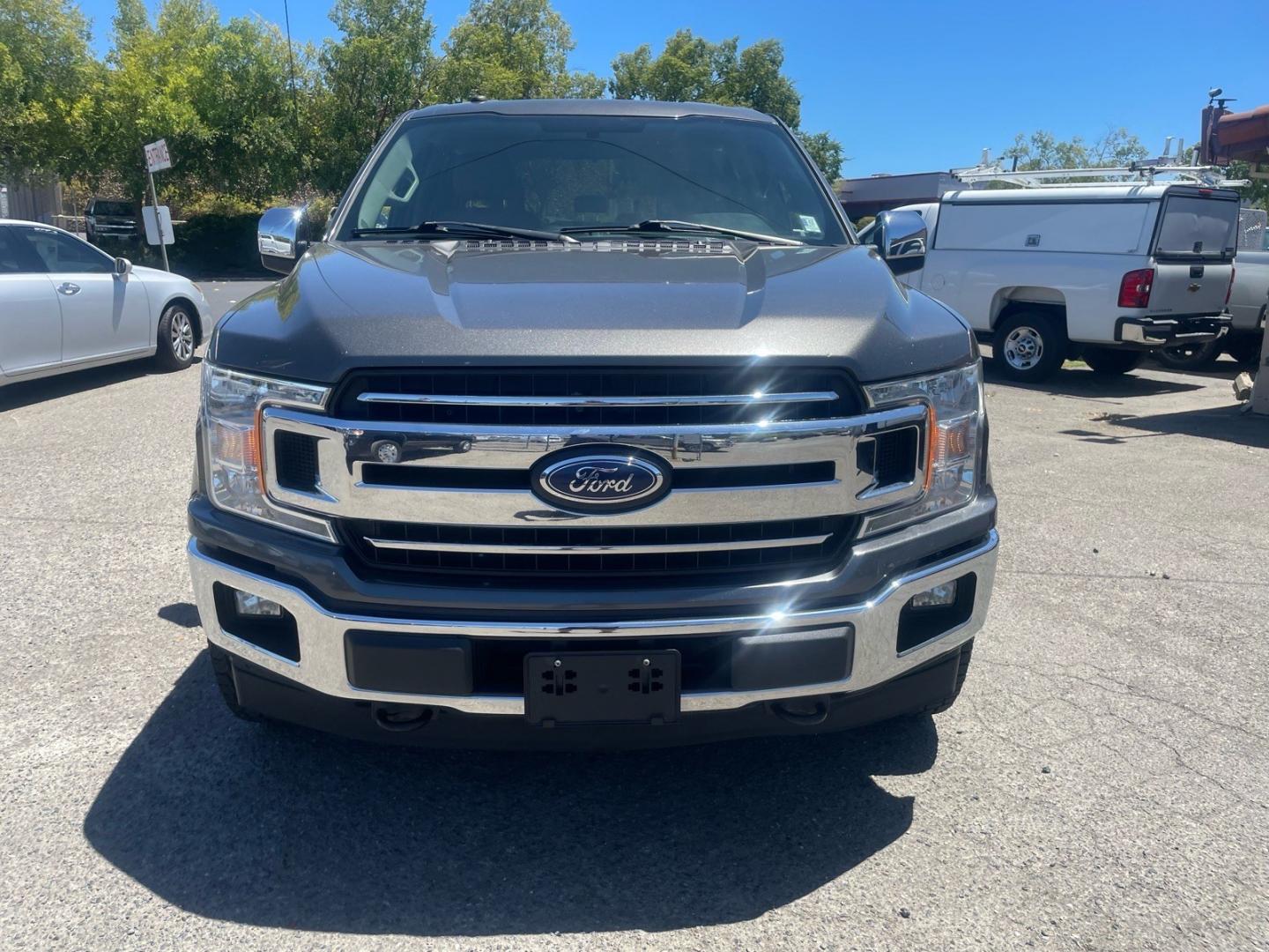 2018 Stone Gray Ford F-150 XLT (1FTEW1EG8JK) with an 3.5L EcoBoost 3.5L Twin Turbo V6 375hp 470ft. lbs. Direct Injection engine, 10-Speed Shiftable Automatic transmission, located at 800 Riverside Ave, Roseville, CA, 95678, (916) 773-4549, 38.732265, -121.291039 - 4X4 SUPERCREW ECOBOOST 3.5 TWIN TURBO XLT SERVICE RECORDS ON CLEAN CARFAX- Photo#8