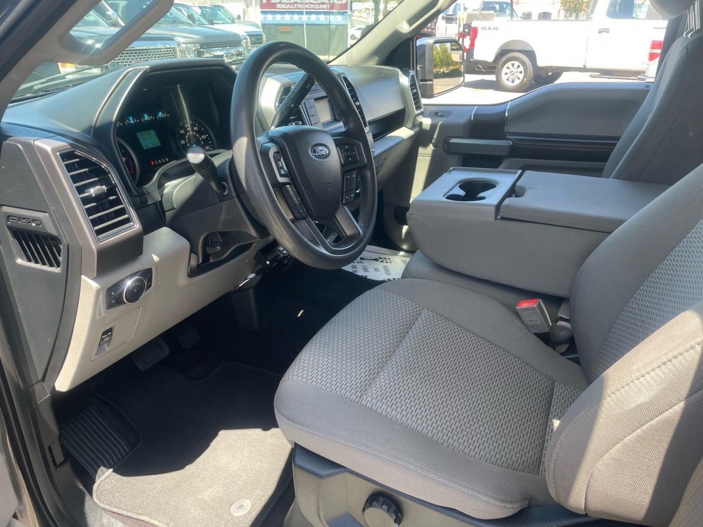 2018 Stone Gray Ford F-150 XLT (1FTEW1EG8JK) with an 3.5L EcoBoost 3.5L Twin Turbo V6 375hp 470ft. lbs. Direct Injection engine, 10-Speed Shiftable Automatic transmission, located at 800 Riverside Ave, Roseville, CA, 95678, (916) 773-4549, 38.732265, -121.291039 - 4X4 SUPERCREW ECOBOOST 3.5 TWIN TURBO XLT SERVICE RECORDS ON CLEAN CARFAX- Photo#10