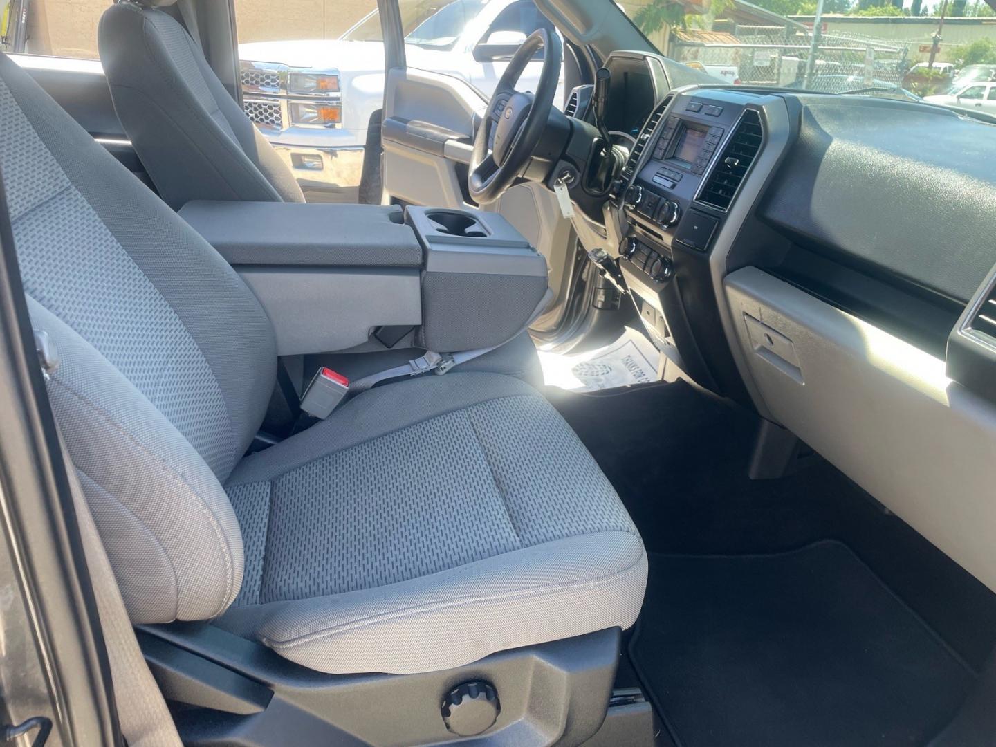 2018 Stone Gray Ford F-150 XLT (1FTEW1EG8JK) with an 3.5L EcoBoost 3.5L Twin Turbo V6 375hp 470ft. lbs. Direct Injection engine, 10-Speed Shiftable Automatic transmission, located at 800 Riverside Ave, Roseville, CA, 95678, (916) 773-4549, 38.732265, -121.291039 - 4X4 SUPERCREW ECOBOOST 3.5 TWIN TURBO XLT SERVICE RECORDS ON CLEAN CARFAX- Photo#12