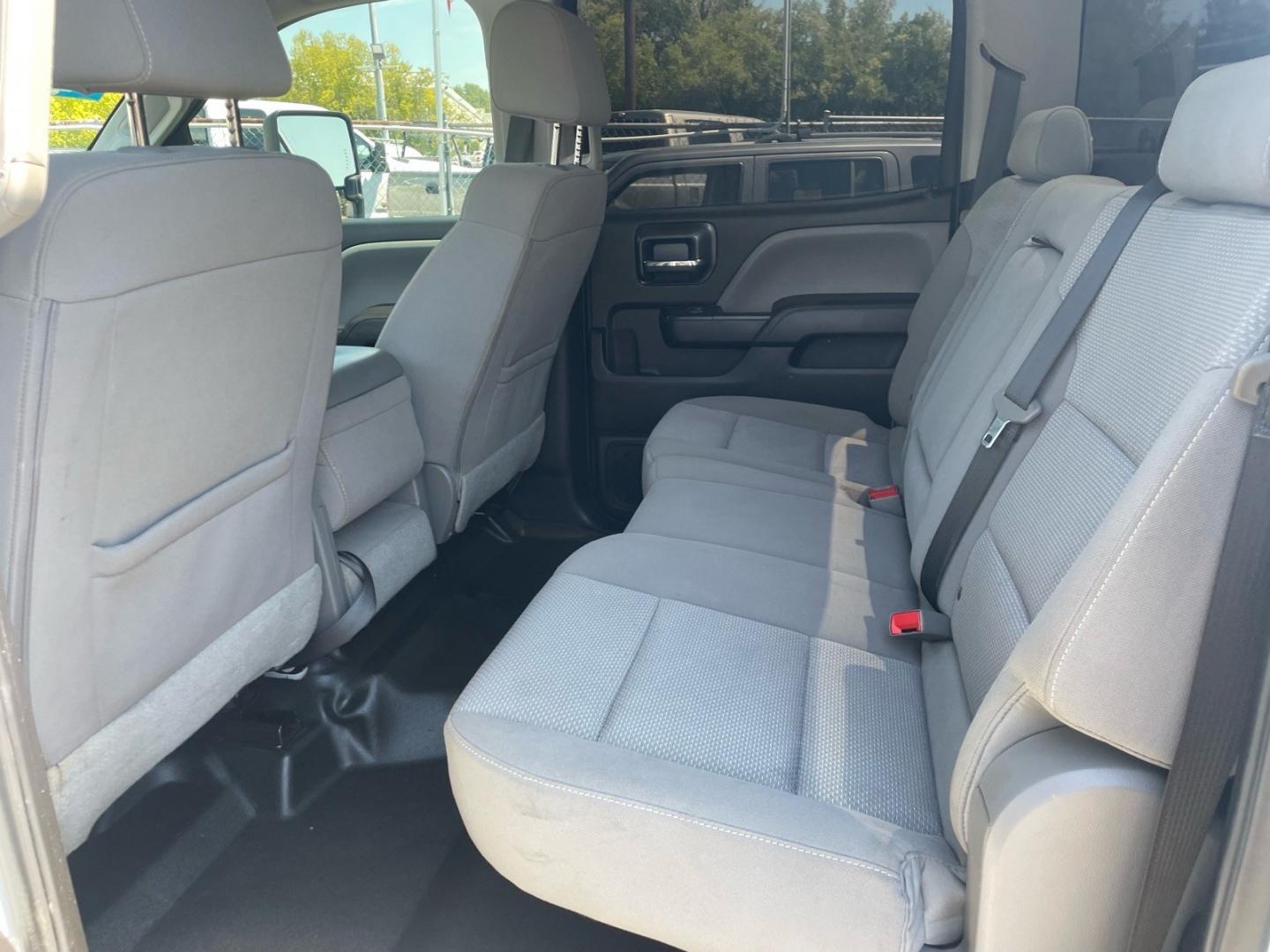 2019 Summit White Chevrolet Silverado 3500HD Work Truck (1GC4KVCY0KF) with an 6.6L Duramax 6.6L Biodiesel Turbo V8 445hp 910ft. lbs. Common Rail Direct Injection engine, Allison 1000 6-Speed Shiftable Automatic transmission, located at 800 Riverside Ave, Roseville, CA, 95678, (916) 773-4549, 38.732265, -121.291039 - DURAMAX DIESEL CREW CAB DUALLY 4X4 DIESEL ALLISON TRANSMISSION SERVICE RECORDS ON CLEAN CARFAX- Photo#11