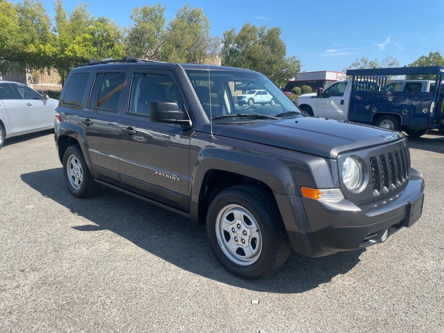 2015 Billet Silver Metallic Clear Coat Jeep Patriot Sport (1C4NJPBB5FD) with an 2.4L 2.4L I4 172hp 165ft. lbs. Sequential Multiport Fuel Injection engine, 5-Speed Manual transmission, located at 800 Riverside Ave, Roseville, CA, 95678, (916) 773-4549, 38.732265, -121.291039- Photo#6