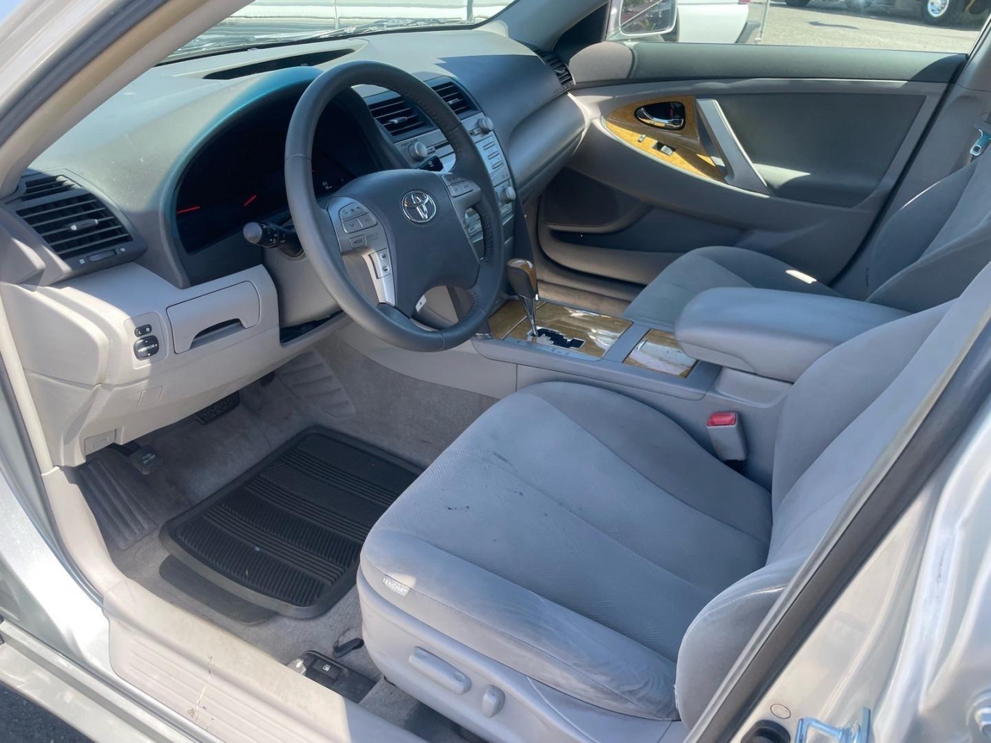 2007 Titanium Metallic Toyota Camry XLE (4T1BE46K27U) with an 2.4L 2.4L I4 158hp 161ft. lbs. Other engine, 5-Speed Automatic transmission, located at 800 Riverside Ave, Roseville, CA, 95678, (916) 773-4549, 38.732265, -121.291039- Photo#8
