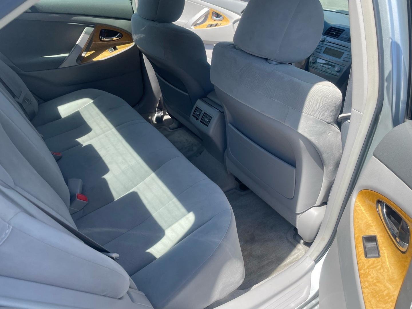 2007 Titanium Metallic Toyota Camry XLE (4T1BE46K27U) with an 2.4L 2.4L I4 158hp 161ft. lbs. Other engine, 5-Speed Automatic transmission, located at 800 Riverside Ave, Roseville, CA, 95678, (916) 773-4549, 38.732265, -121.291039- Photo#10