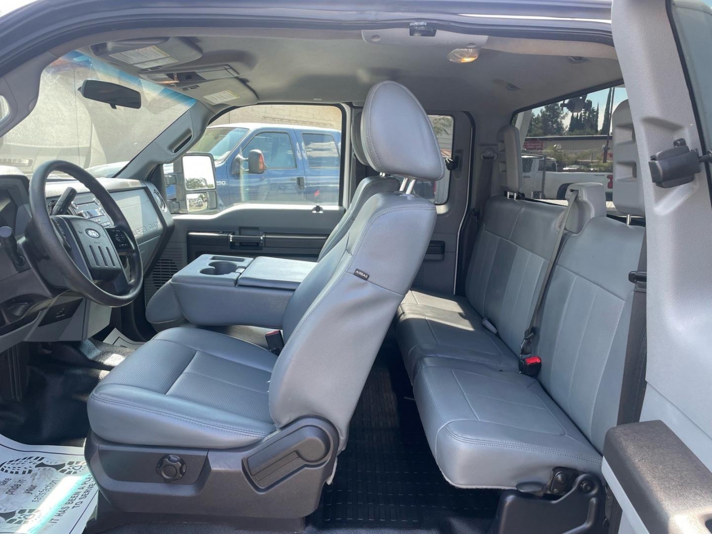 2015 Oxford White Ford F-250 Super Duty XL (1FD7X2AT7FE) with an 6.7L Power Stroke 6.7L Biodiesel Turbo V8 440hp 860ft. lbs. Common Rail Direct Injection engine, 6-Speed Shiftable Automatic transmission, located at 800 Riverside Ave, Roseville, CA, 95678, (916) 773-4549, 38.732265, -121.291039 - DIESEL SUPER CAB UTILITY BED CLEAN CARFAX- Photo#9