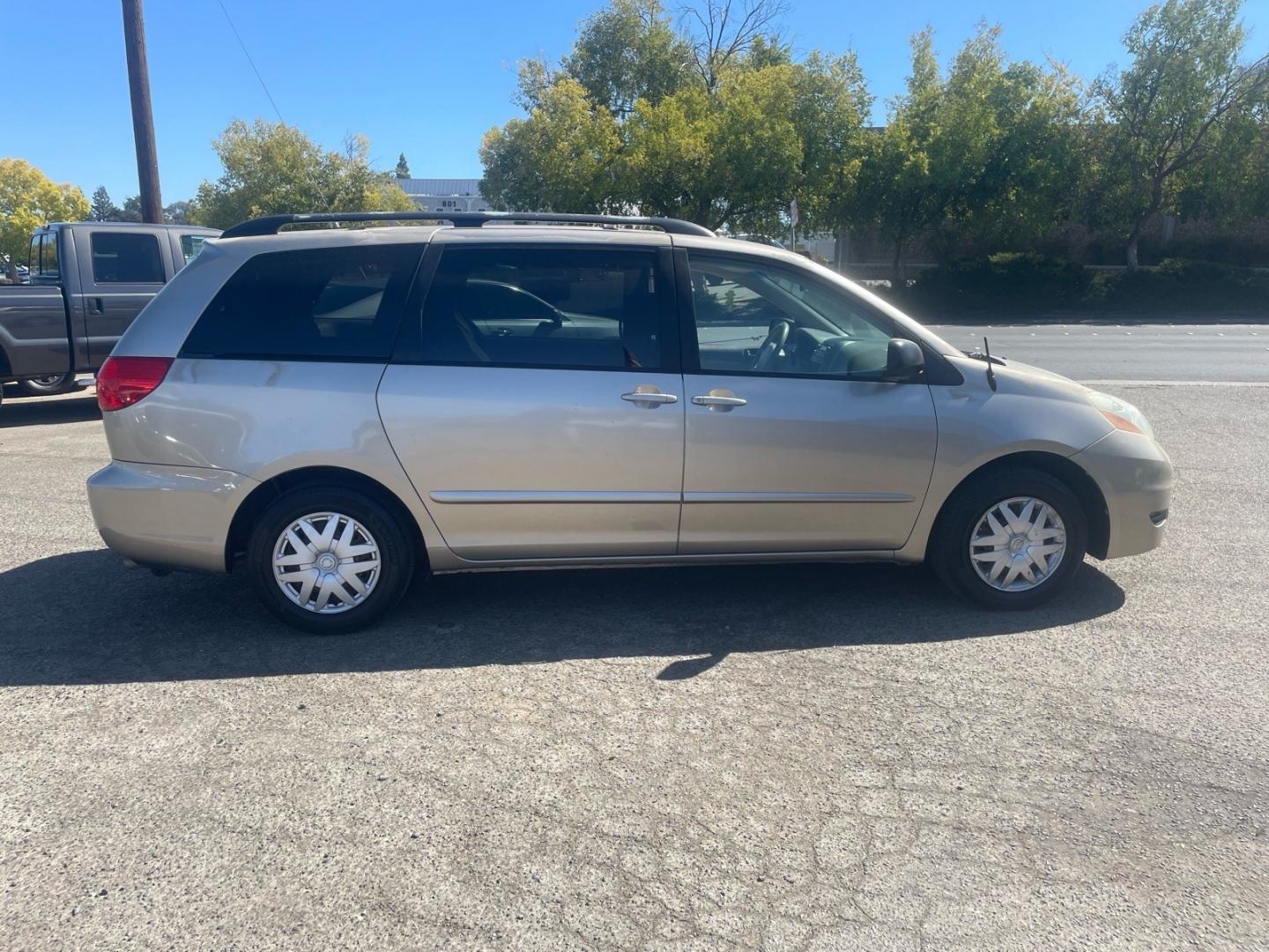 2008 Desert Sand Mica Toyota Sienna LE 8-Passenger (5TDZK23C98S) with an 3.5L 3.5L V6 266hp 245ft. lbs. Sequential Multiport Fuel Injection engine, 5 Speed Automatic transmission, located at 800 Riverside Ave, Roseville, CA, 95678, (916) 773-4549, 38.732265, -121.291039 - LE 8 PASSENGER SERVICE RECORDS- Photo#5