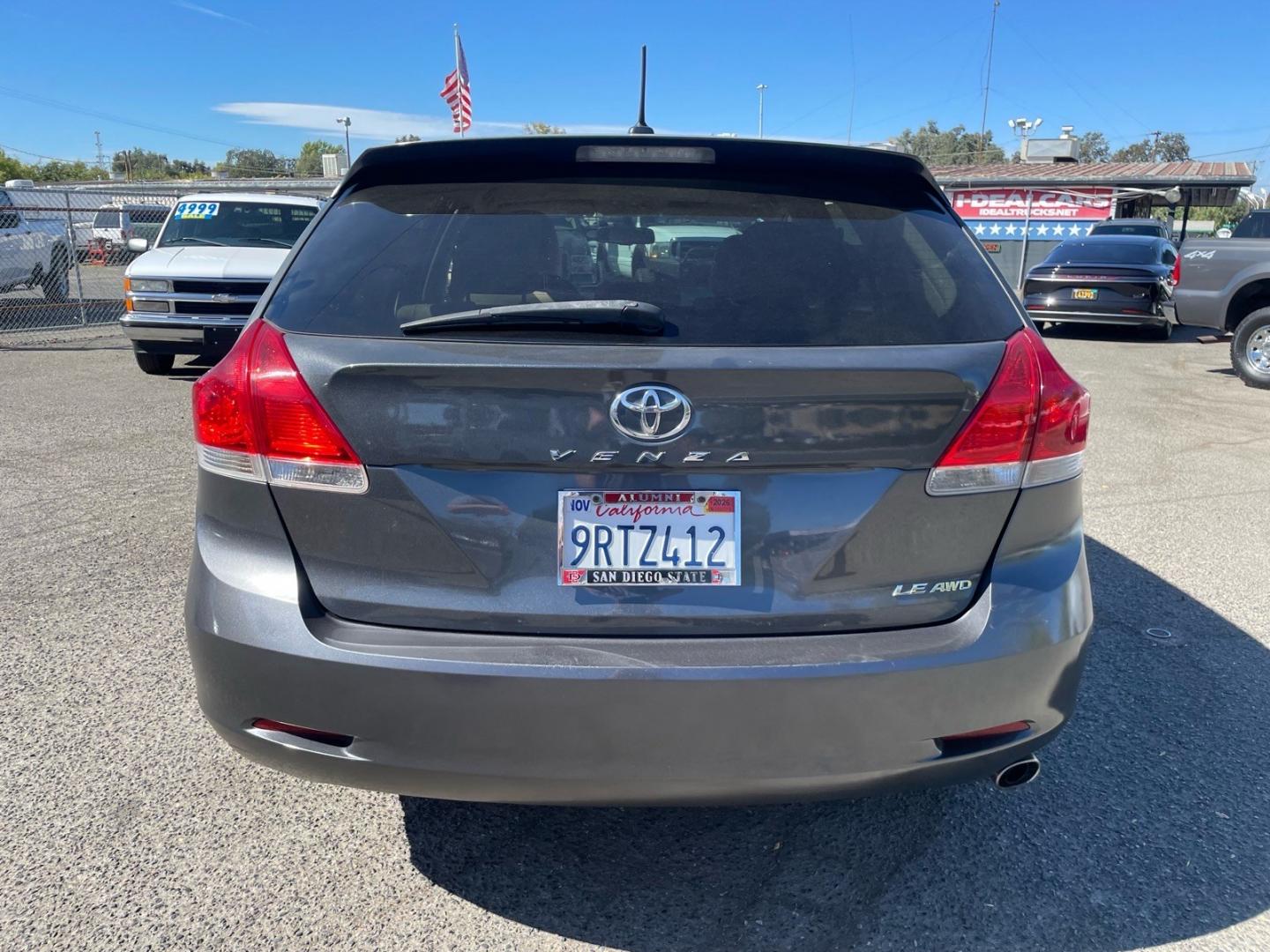 2012 Magnetic Gray Metallic Toyota Venza LE (4T3BA3BB2CU) with an 2.7L 2.7L I4 182hp 182ft. lbs. Other engine, 6-Speed Shiftable Automatic transmission, located at 800 Riverside Ave, Roseville, CA, 95678, (916) 773-4549, 38.732265, -121.291039- Photo#4