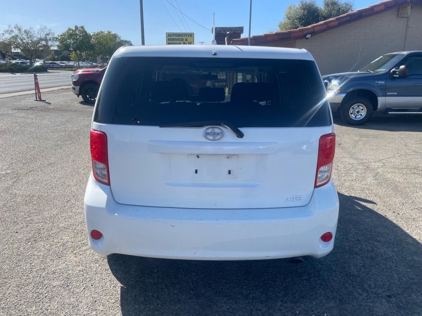 2012 Super White Scion xB Base (JTLZE4FE3CJ) with an 2.4L 2.4L I4 158hp 162ft. lbs. Sequential Electronic Fuel Injection engine, 4-Speed Automatic transmission, located at 800 Riverside Ave, Roseville, CA, 95678, (916) 773-4549, 38.732265, -121.291039- Photo#7