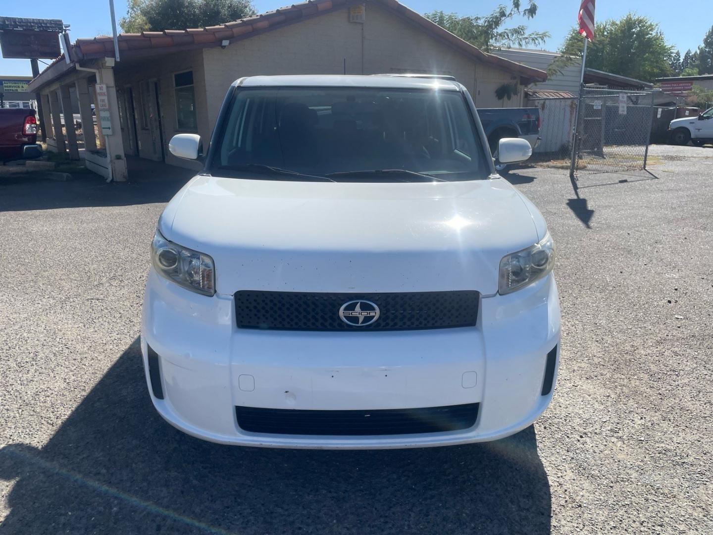 2008 Super White Scion xB Base (JTLKE50E081) with an 2.4L 2.4L I4 158hp 162ft. lbs. Sequential Electronic Fuel Injection engine, 4-Speed Automatic transmission, located at 800 Riverside Ave, Roseville, CA, 95678, (916) 773-4549, 38.732265, -121.291039 - CLEAN CARFAX- Photo#6
