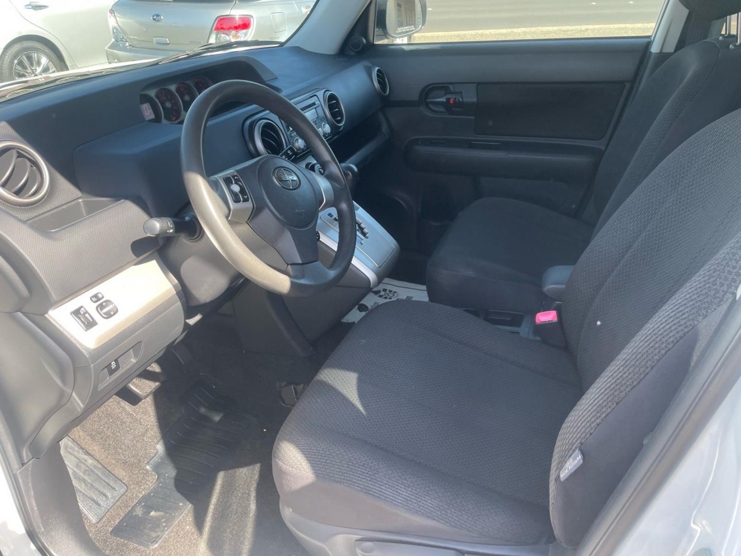 2008 Super White Scion xB Base (JTLKE50E081) with an 2.4L 2.4L I4 158hp 162ft. lbs. Sequential Electronic Fuel Injection engine, 4-Speed Automatic transmission, located at 800 Riverside Ave, Roseville, CA, 95678, (916) 773-4549, 38.732265, -121.291039 - CLEAN CARFAX- Photo#9