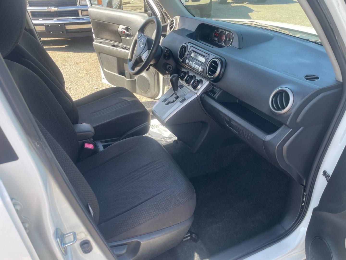 2008 Super White Scion xB Base (JTLKE50E081) with an 2.4L 2.4L I4 158hp 162ft. lbs. Sequential Electronic Fuel Injection engine, 4-Speed Automatic transmission, located at 800 Riverside Ave, Roseville, CA, 95678, (916) 773-4549, 38.732265, -121.291039 - CLEAN CARFAX- Photo#11