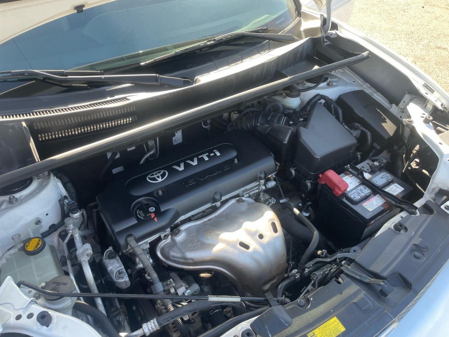 2008 Super White Scion xB Base (JTLKE50E081) with an 2.4L 2.4L I4 158hp 162ft. lbs. Sequential Electronic Fuel Injection engine, 4-Speed Automatic transmission, located at 800 Riverside Ave, Roseville, CA, 95678, (916) 773-4549, 38.732265, -121.291039 - CLEAN CARFAX- Photo#13