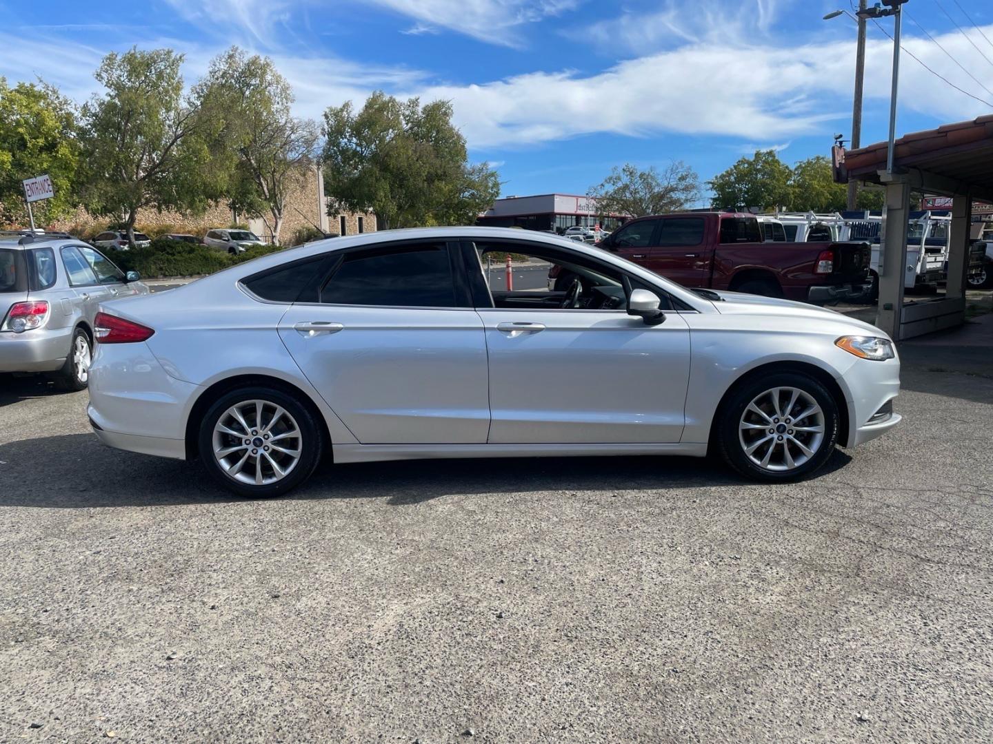 2017 Ingot Silver Ford Fusion SE (3FA6P0H75HR) with an 2.5L 2.5L I4 175hp 175ft. lbs. Sequential Multiport Fuel Injection engine, 6-Speed Automatic transmission, located at 800 Riverside Ave, Roseville, CA, 95678, (916) 773-4549, 38.732265, -121.291039 - SE NEW TIRES- Photo#5