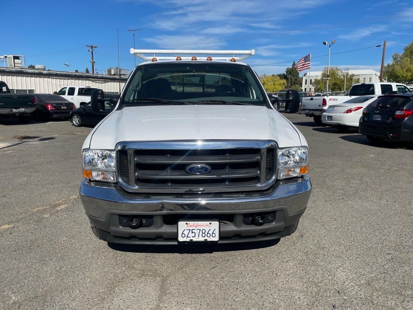 2002 Oxford White Clearcoat Metallic Ford F-350 Super Duty XLT (1FDWW36F02E) with an Power Stroke 7.3L Diesel Turbo V8 250hp 525ft. lbs. Other engine, 4-Speed Automatic transmission, located at 800 Riverside Ave, Roseville, CA, 95678, (916) 773-4549, 38.732265, -121.291039- Photo#6
