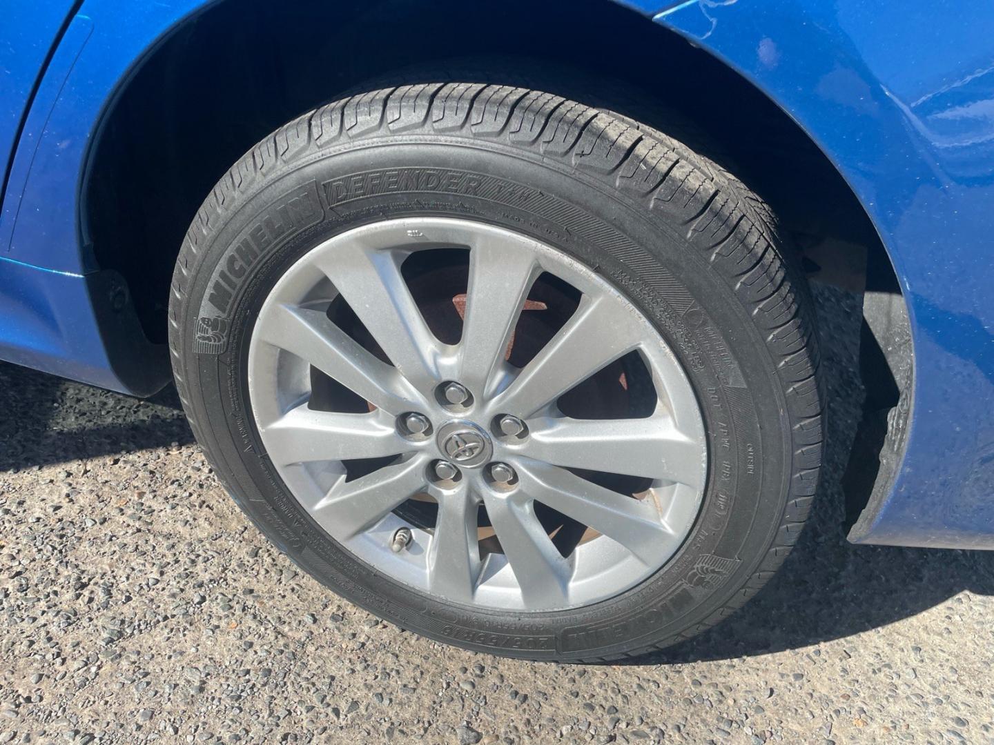2010 Blue Streak Metallic Toyota Corolla LE (1NXBU4EE5AZ) with an 1.8L 1.8L I4 132hp 128ft. lbs. Sequential Multiport Fuel Injection engine, 4-Speed Automatic transmission, located at 800 Riverside Ave, Roseville, CA, 95678, (916) 773-4549, 38.732265, -121.291039 - CLEAN CARFAX- Photo#6