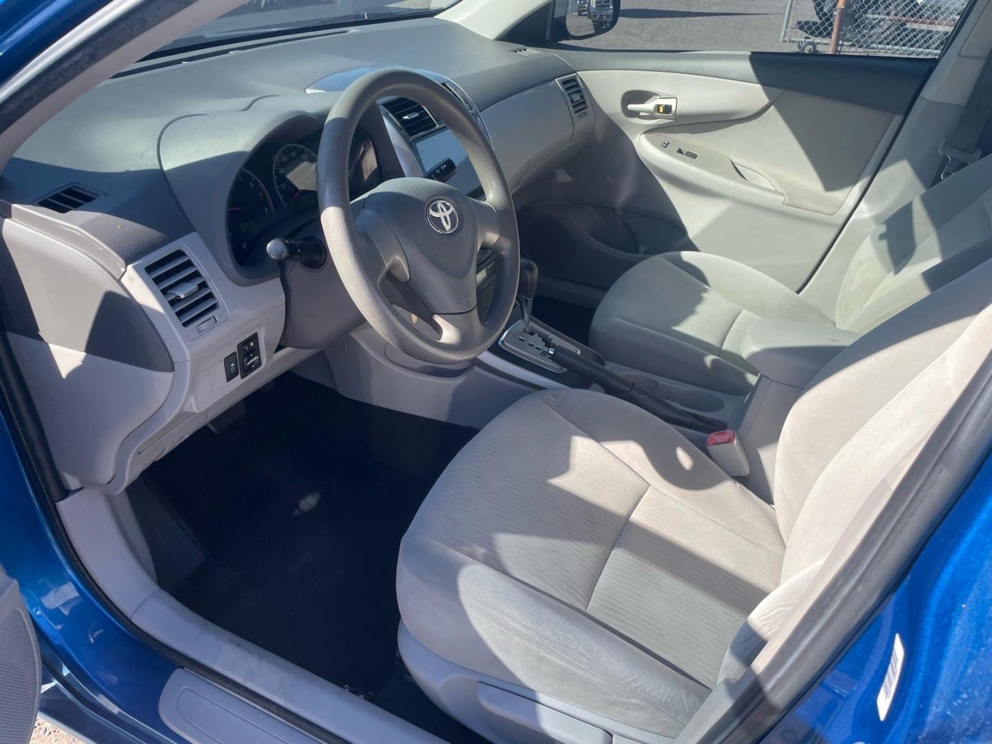 2010 Blue Streak Metallic Toyota Corolla LE (1NXBU4EE5AZ) with an 1.8L 1.8L I4 132hp 128ft. lbs. Sequential Multiport Fuel Injection engine, 4-Speed Automatic transmission, located at 800 Riverside Ave, Roseville, CA, 95678, (916) 773-4549, 38.732265, -121.291039 - CLEAN CARFAX- Photo#9