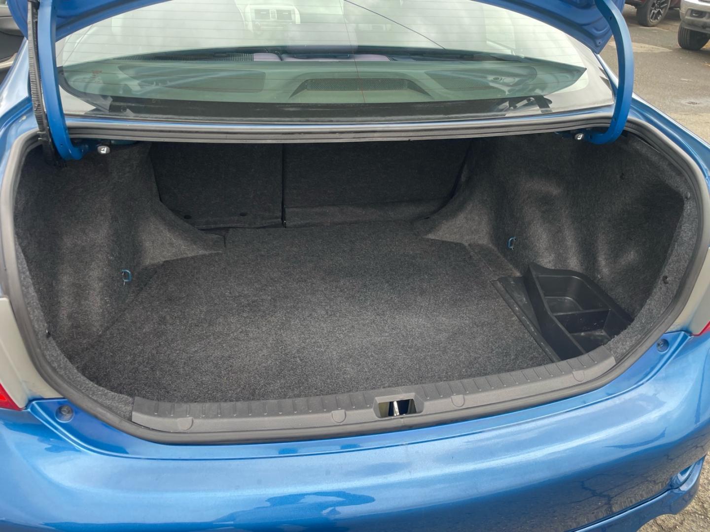 2010 Blue Streak Metallic Toyota Corolla S (1NXBU4EE6AZ) with an 1.8L 1.8L I4 132hp 128ft. lbs. Sequential Multiport Fuel Injection engine, 4-Speed Automatic transmission, located at 800 Riverside Ave, Roseville, CA, 95678, (916) 773-4549, 38.732265, -121.291039- Photo#10