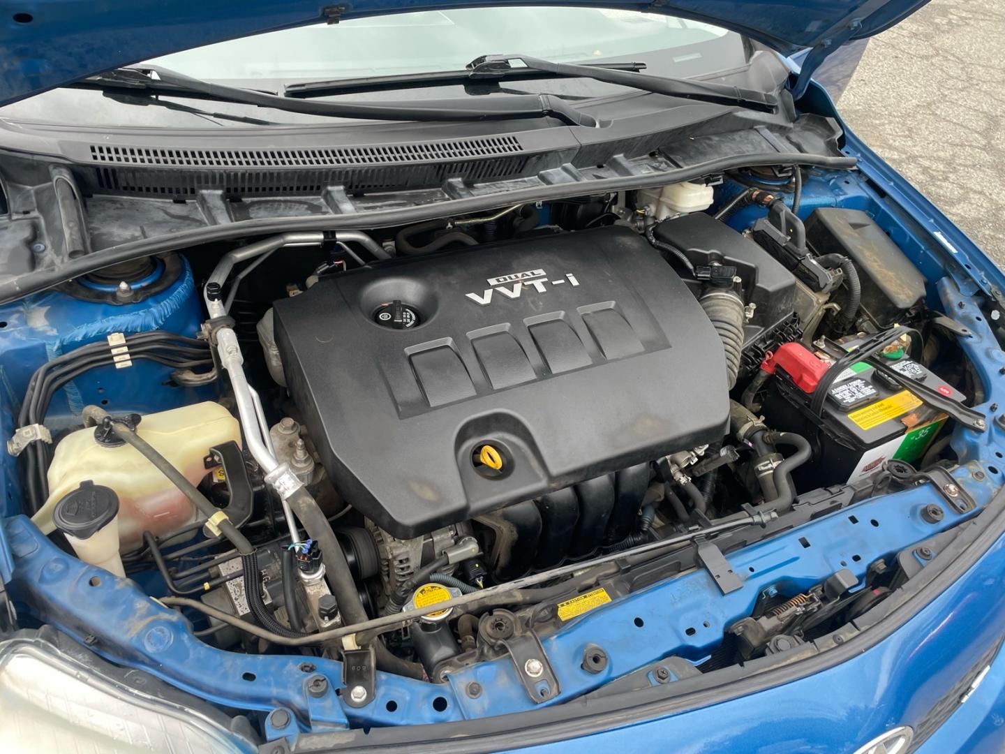 2010 Blue Streak Metallic Toyota Corolla S (1NXBU4EE6AZ) with an 1.8L 1.8L I4 132hp 128ft. lbs. Sequential Multiport Fuel Injection engine, 4-Speed Automatic transmission, located at 800 Riverside Ave, Roseville, CA, 95678, (916) 773-4549, 38.732265, -121.291039- Photo#13