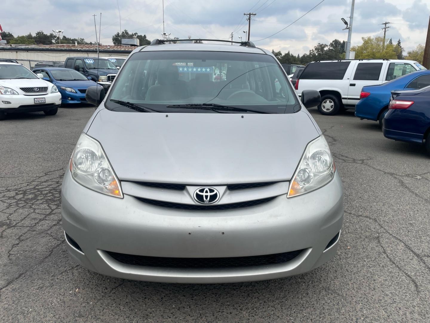 2007 Silver Pine Mica Toyota Sienna CE 8-Passenger (5TDZK23C77S) with an 3.5L 3.5L V6 266hp 245ft. lbs. Sequential Multiport Fuel Injection engine, 5-Speed Automatic transmission, located at 800 Riverside Ave, Roseville, CA, 95678, (916) 773-4549, 38.732265, -121.291039- Photo#7