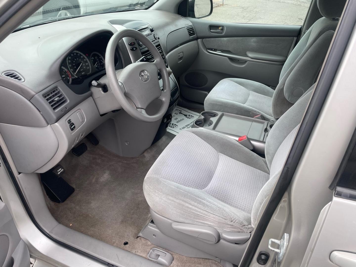 2007 Silver Pine Mica Toyota Sienna CE 8-Passenger (5TDZK23C77S) with an 3.5L 3.5L V6 266hp 245ft. lbs. Sequential Multiport Fuel Injection engine, 5-Speed Automatic transmission, located at 800 Riverside Ave, Roseville, CA, 95678, (916) 773-4549, 38.732265, -121.291039- Photo#8
