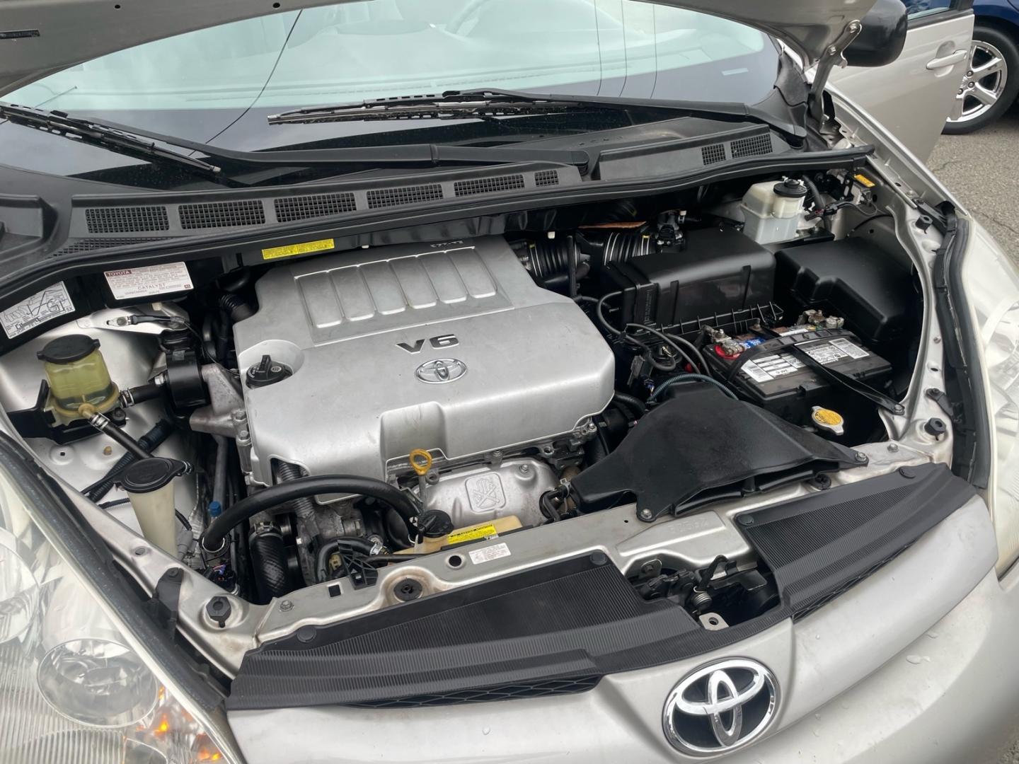 2007 Silver Pine Mica Toyota Sienna CE 8-Passenger (5TDZK23C77S) with an 3.5L 3.5L V6 266hp 245ft. lbs. Sequential Multiport Fuel Injection engine, 5-Speed Automatic transmission, located at 800 Riverside Ave, Roseville, CA, 95678, (916) 773-4549, 38.732265, -121.291039- Photo#14